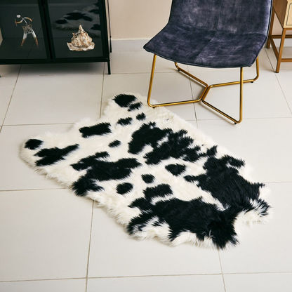 Shop Faux Animal Hide Rug - 90x130 cm Online | Homebox Saudi Shop Faux Animal Hide Rug - 90x130 cm Online | Homebox Saudi