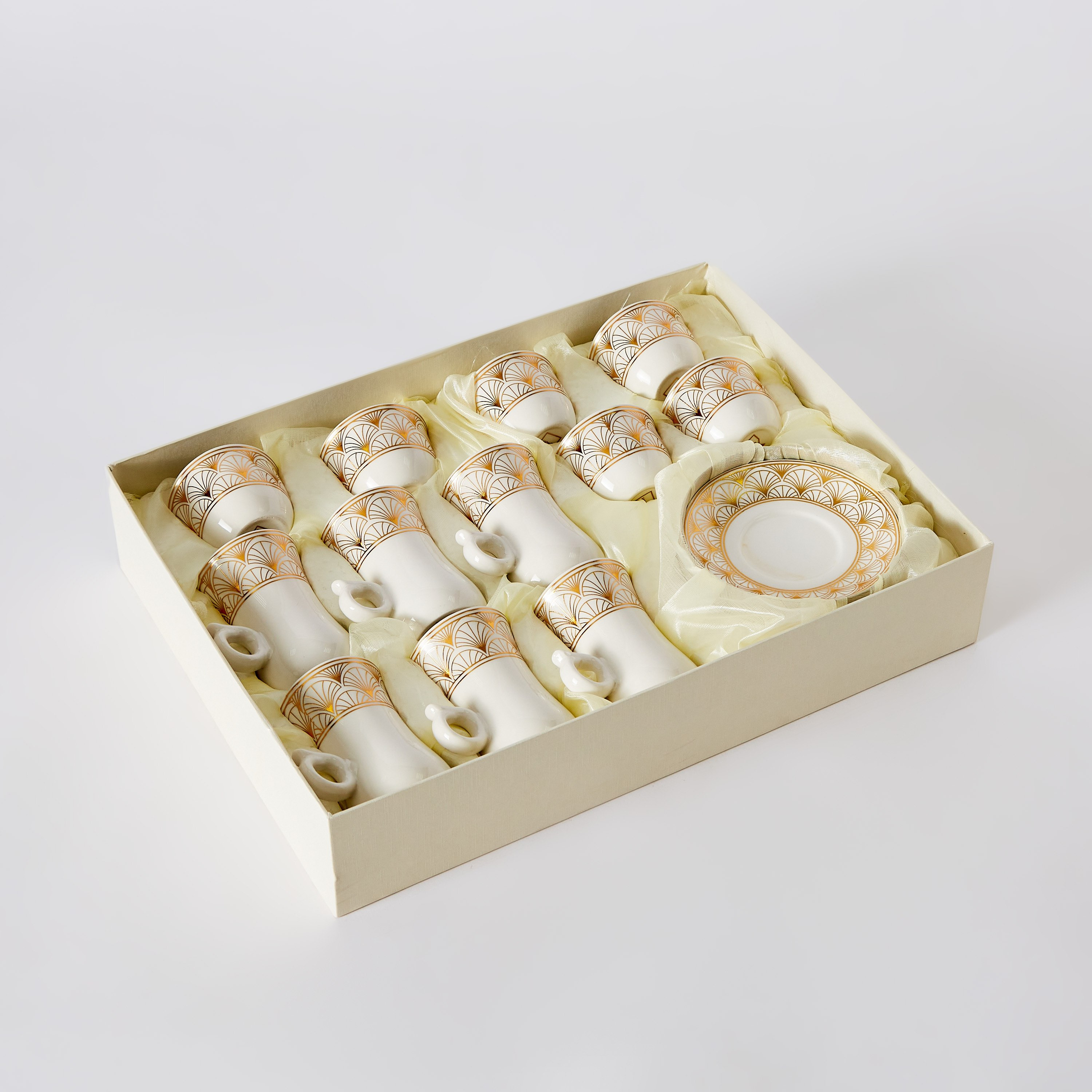 طقم إستكان وقهوة من مافريك - 18 قطعة-hbxhomeware-diningandtabletop-coffeeandteasets-image-6