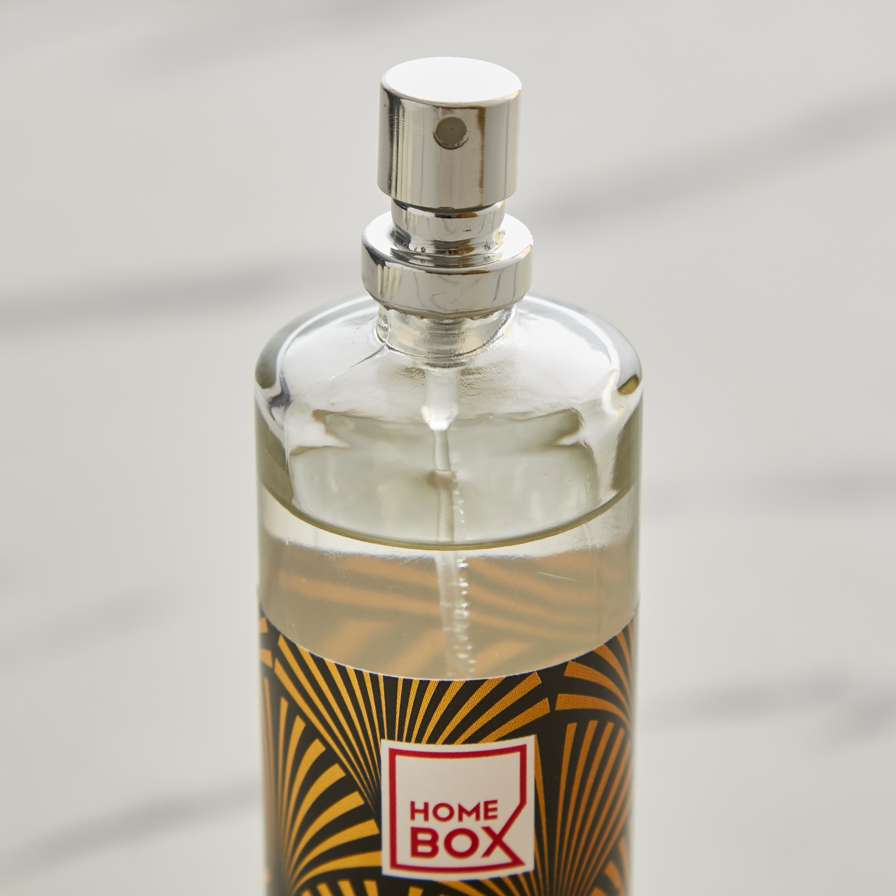 Laurel Monochrome Amber Rose Living Room Spray - 100 ml-hbxdecorandfurnishings-homefragrance-roomfreshnersandaromamist-image-3