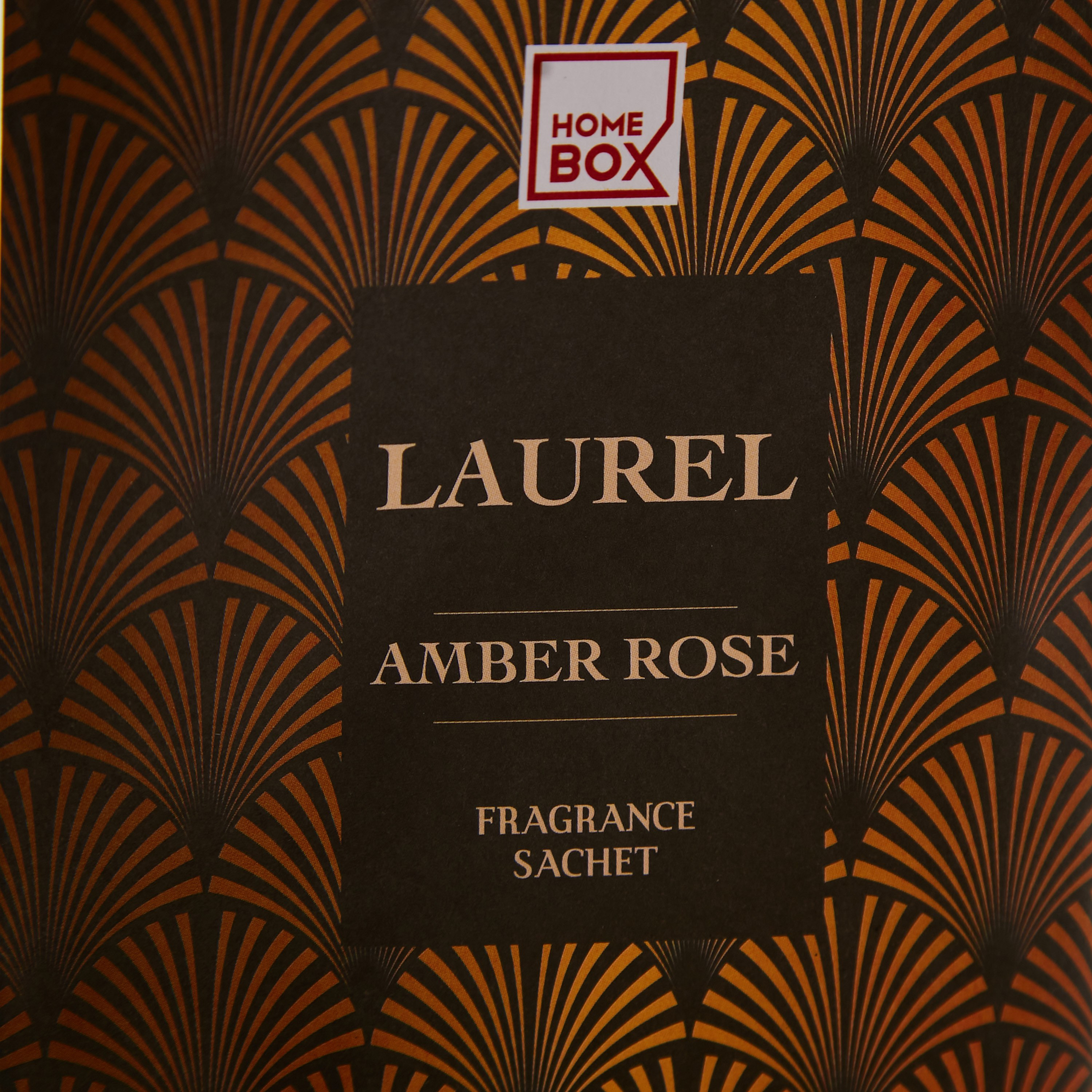 Laurel Monochrome Amber Rose Fragrance Sachet - 10 gms-hbxdecorandfurnishings-homefragrance-roomfreshnersandaromamist-image-2