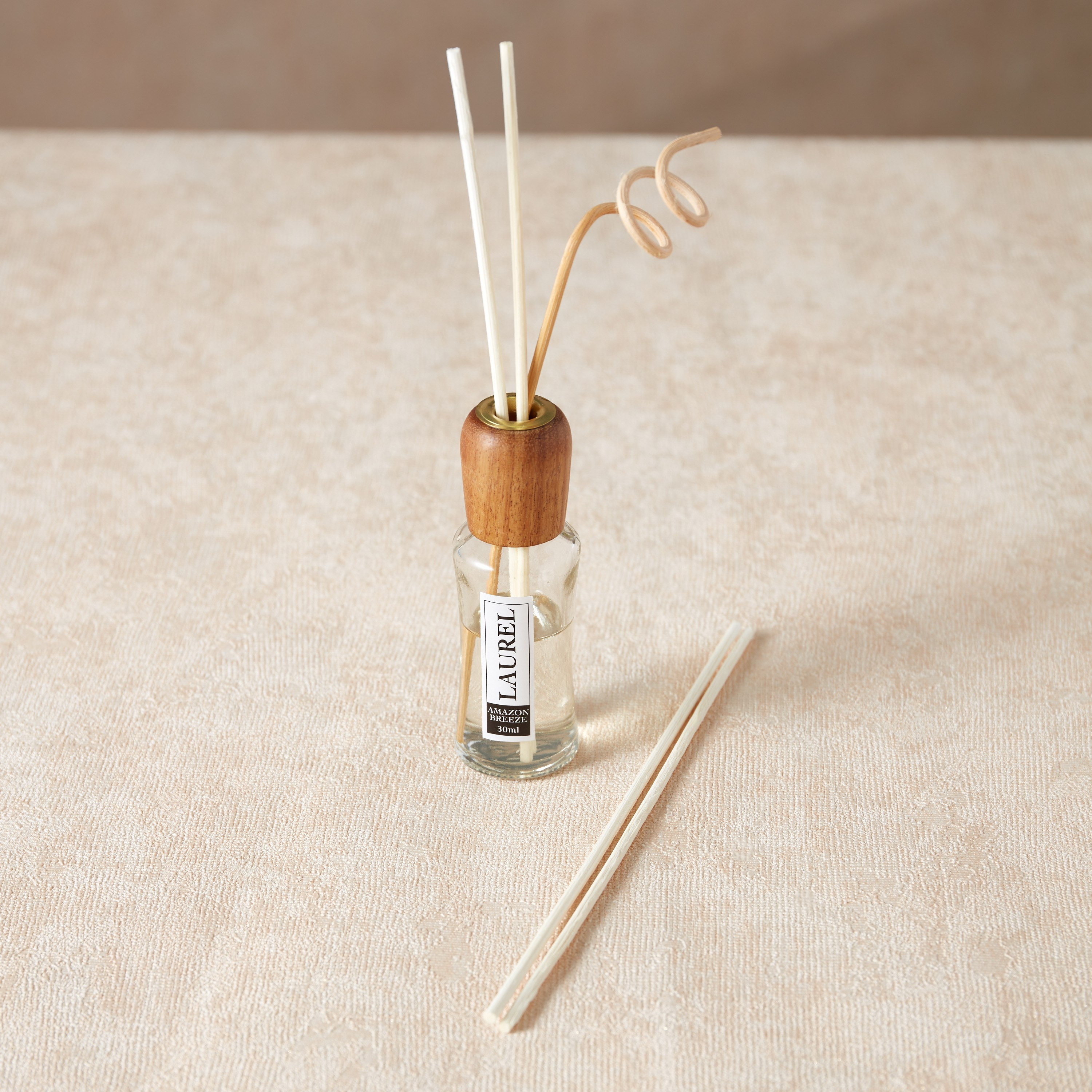 موزع عطور بعيدان خشبيّة أمازون بريز من لورال ناتشورال لايف - 30 مل-hbxbedroom-homefragrance-diffusers-image-2