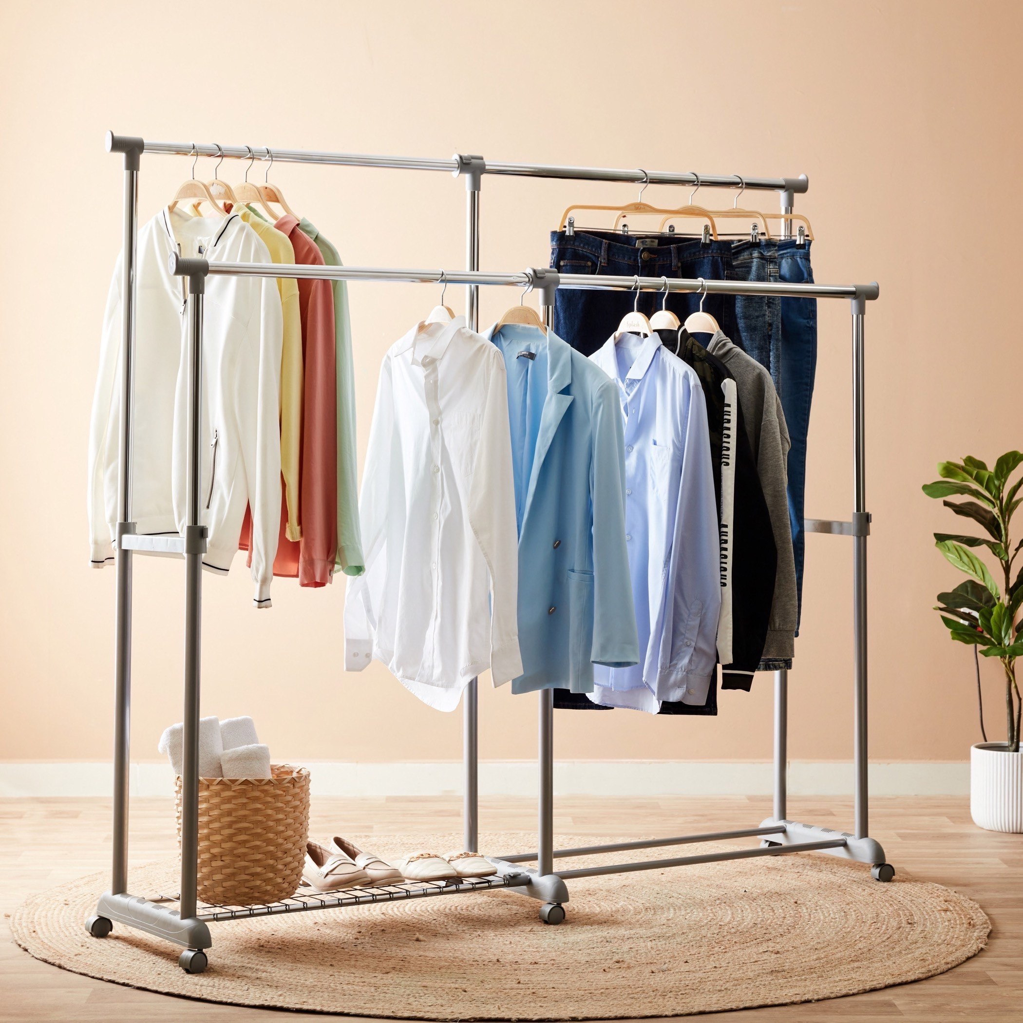 Extending clothes deals rail