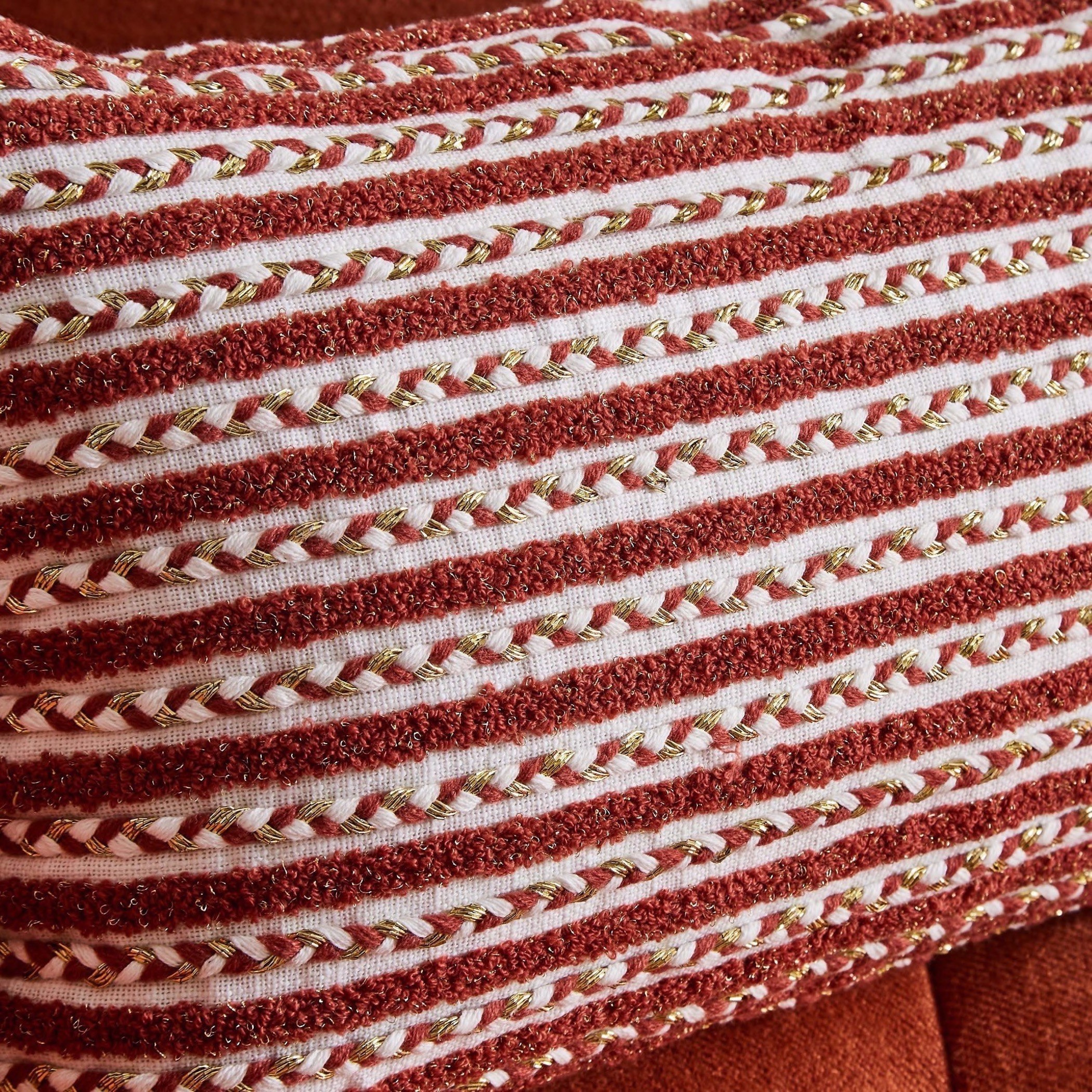 وسادة محشوة مخططة ومطرزة من إلينا - 30x50 سم-hbxlivingroom-furnishings-cushionsandcovers-filledcushions-image-2