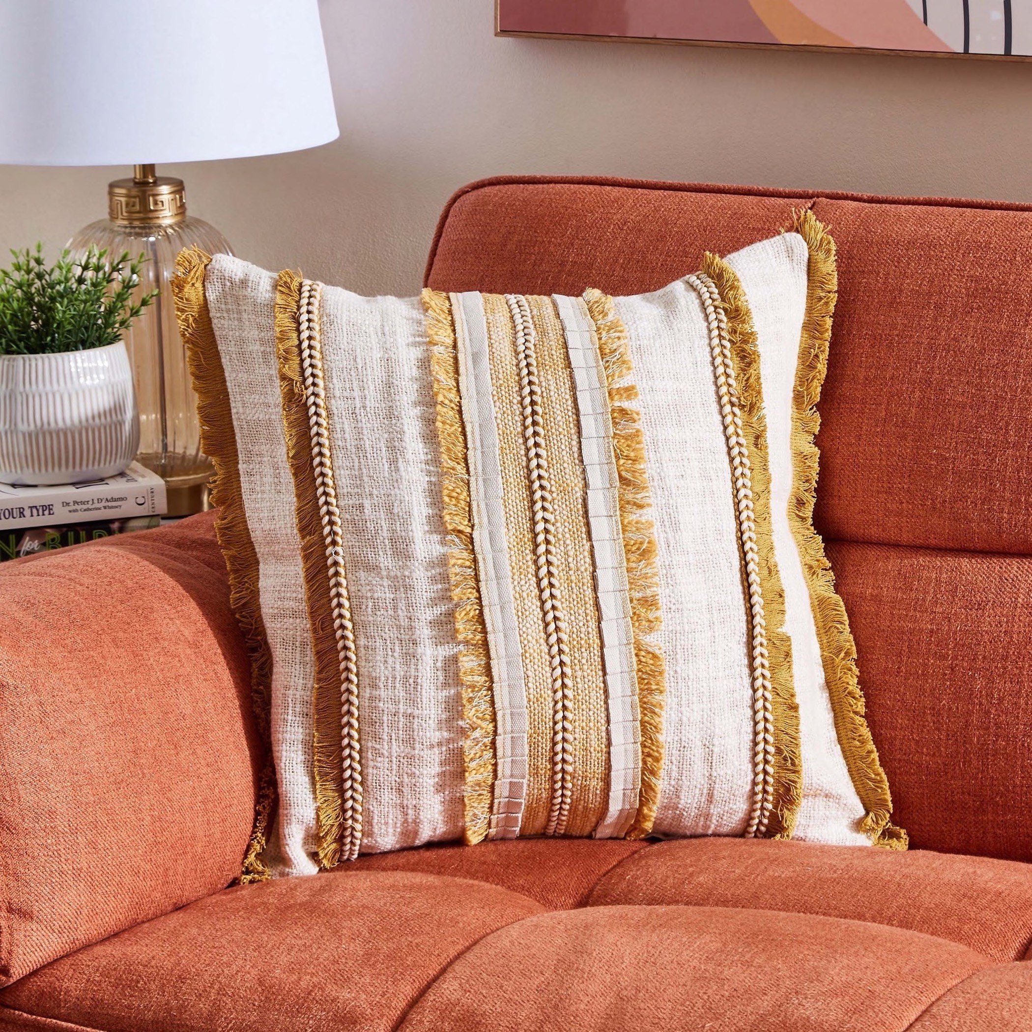 غطاء وسادة قطن سلاب بتصاميم متداخلة من لونا - 45x45 سم-hbxhomeware-cushionsandcovers-cushioncovers-image-1