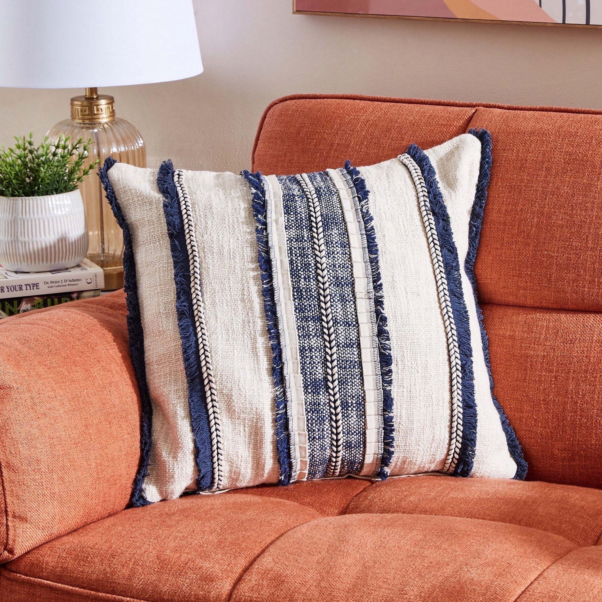 غطاء وسادة قطن سلاب بتصاميم متداخلة من لونا - 45x45 سم-hbxhomeware-cushionsandcovers-cushioncovers-image-1