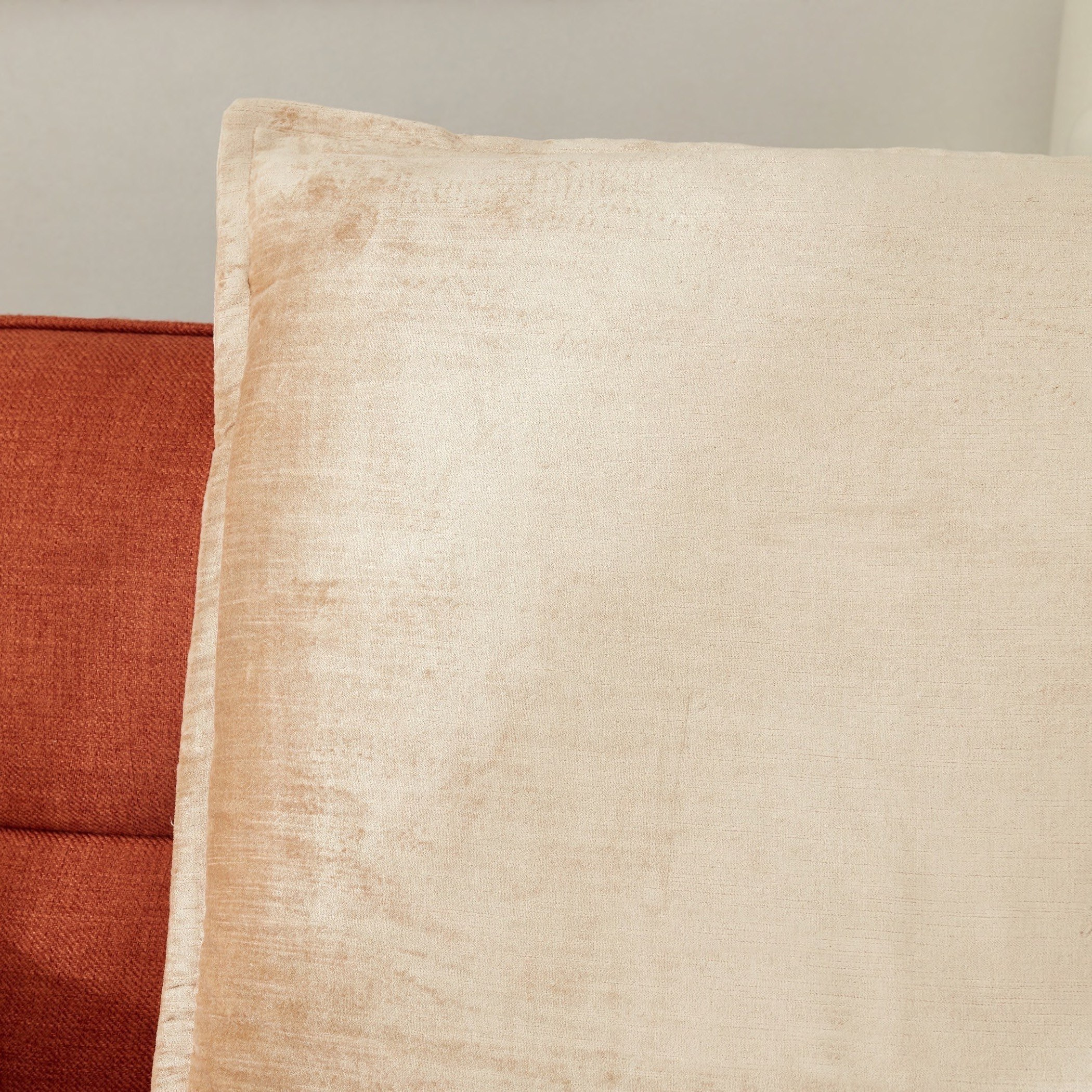 غطاء وسادة مخملي فيسكوز من جليز - 65x65 سم-hbxhomeware-cushionsandcovers-cushioncovers-image-2