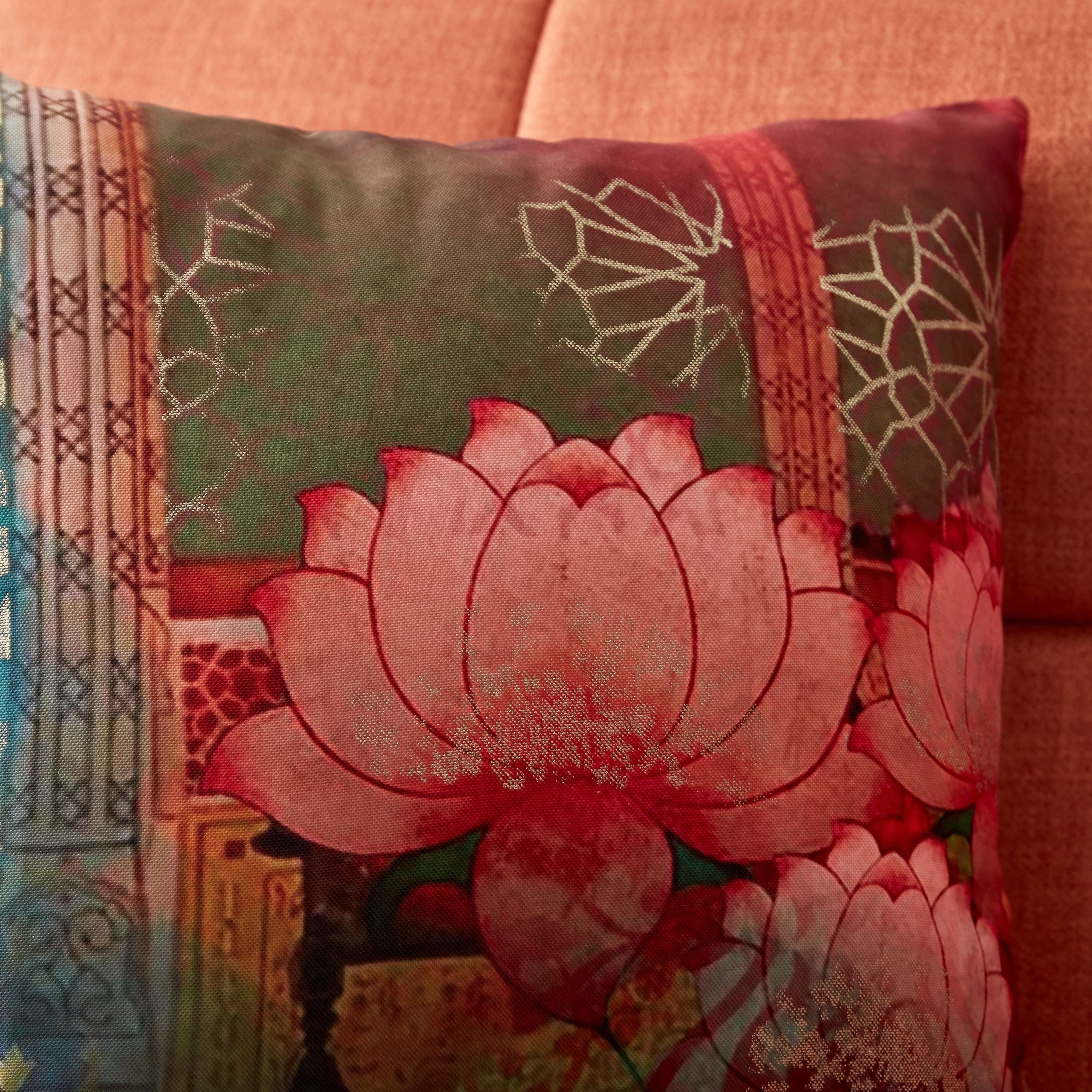 غطاء وسادة بطبعات لوتس رقمية - 45x45 سم-PROMO_HB_AE_B1G1_250925-image-2