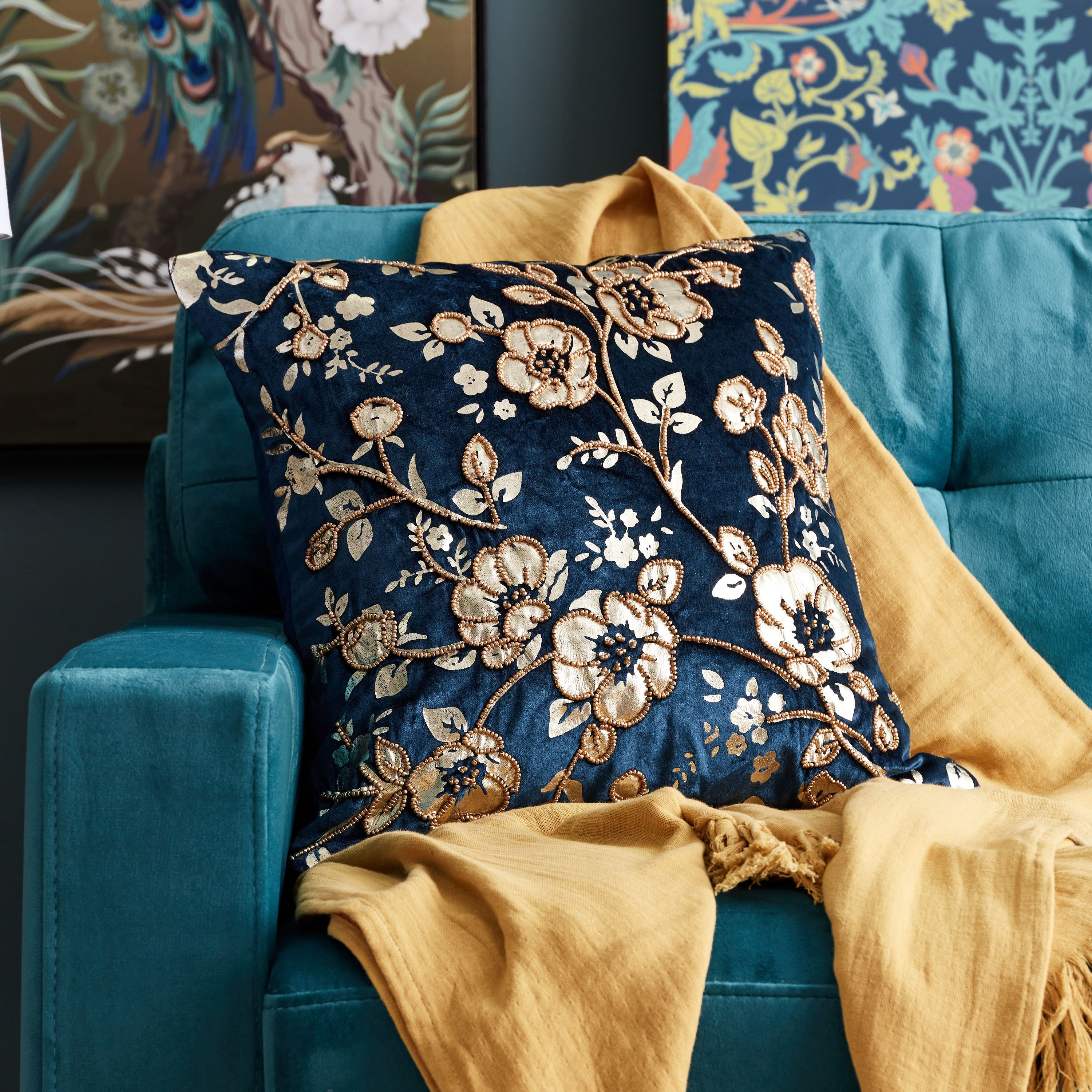 وسادة محشوة مزيّنة من بيكوك سيلينا - 45x45 سم-hbxlivingroom-furnishings-cushionsandcovers-filledcushions-image-1