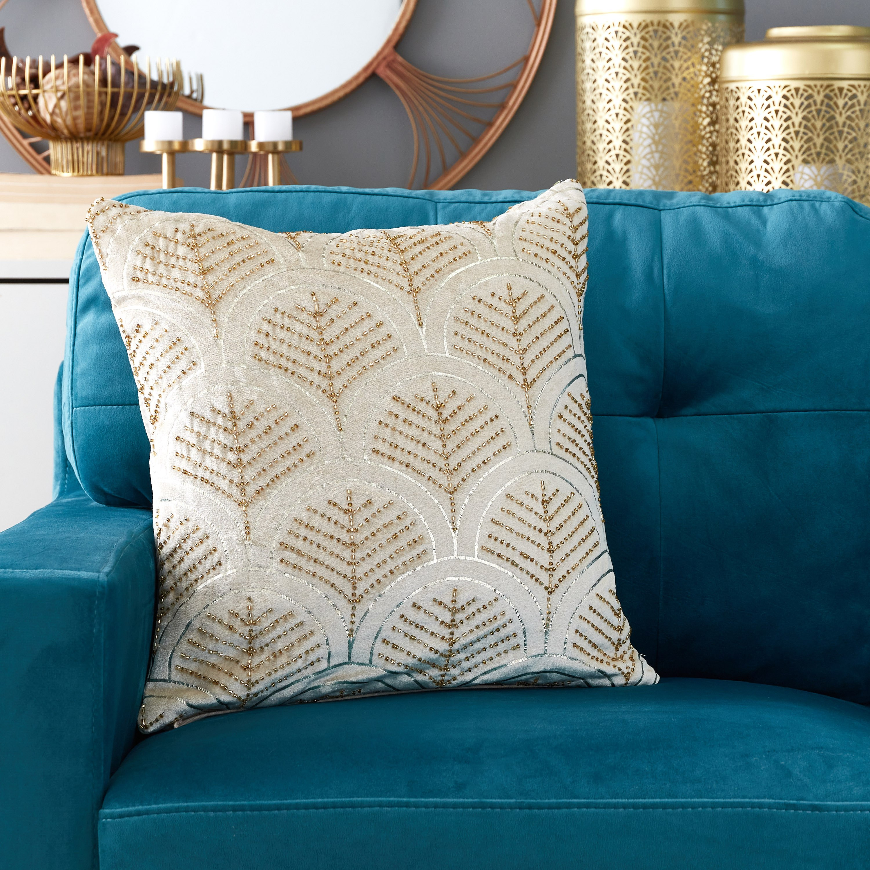 وسادة محشوة مزينة من مافريك لارس - 45x45 سم-hbxlivingroom-furnishings-cushionsandcovers-filledcushions-image-1