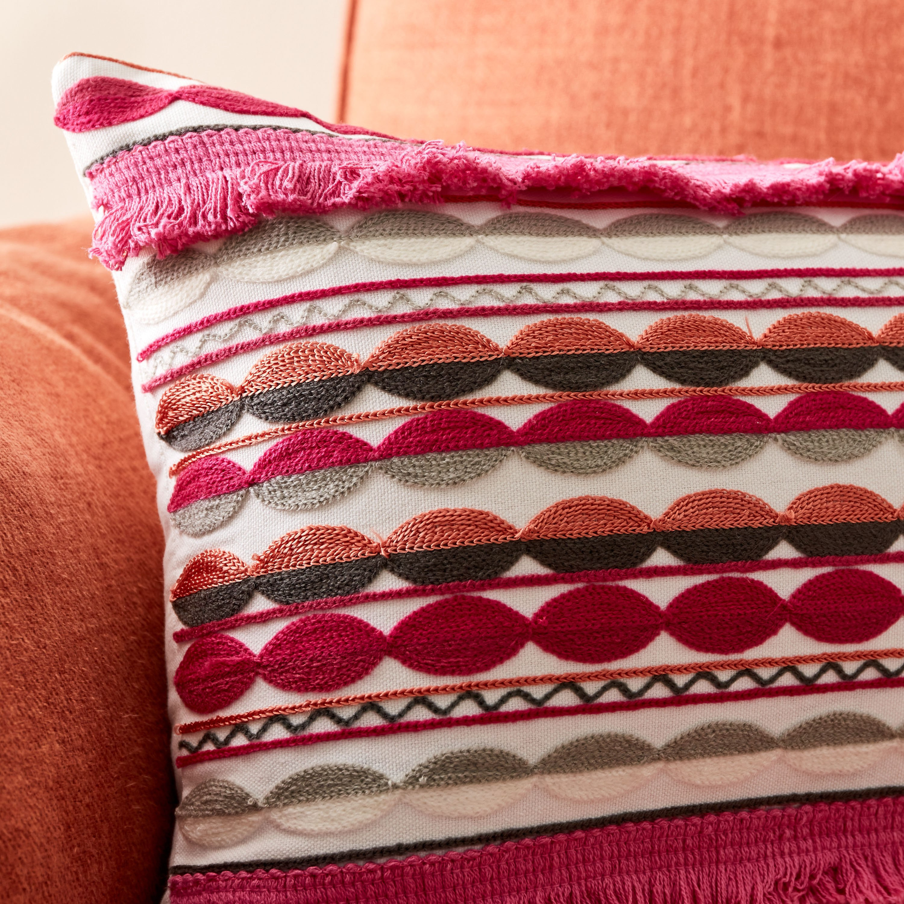 غطاء وسادة مزيّن من جود - 30x50 سم-hbxhomeware-cushionsandcovers-cushioncovers-image-2