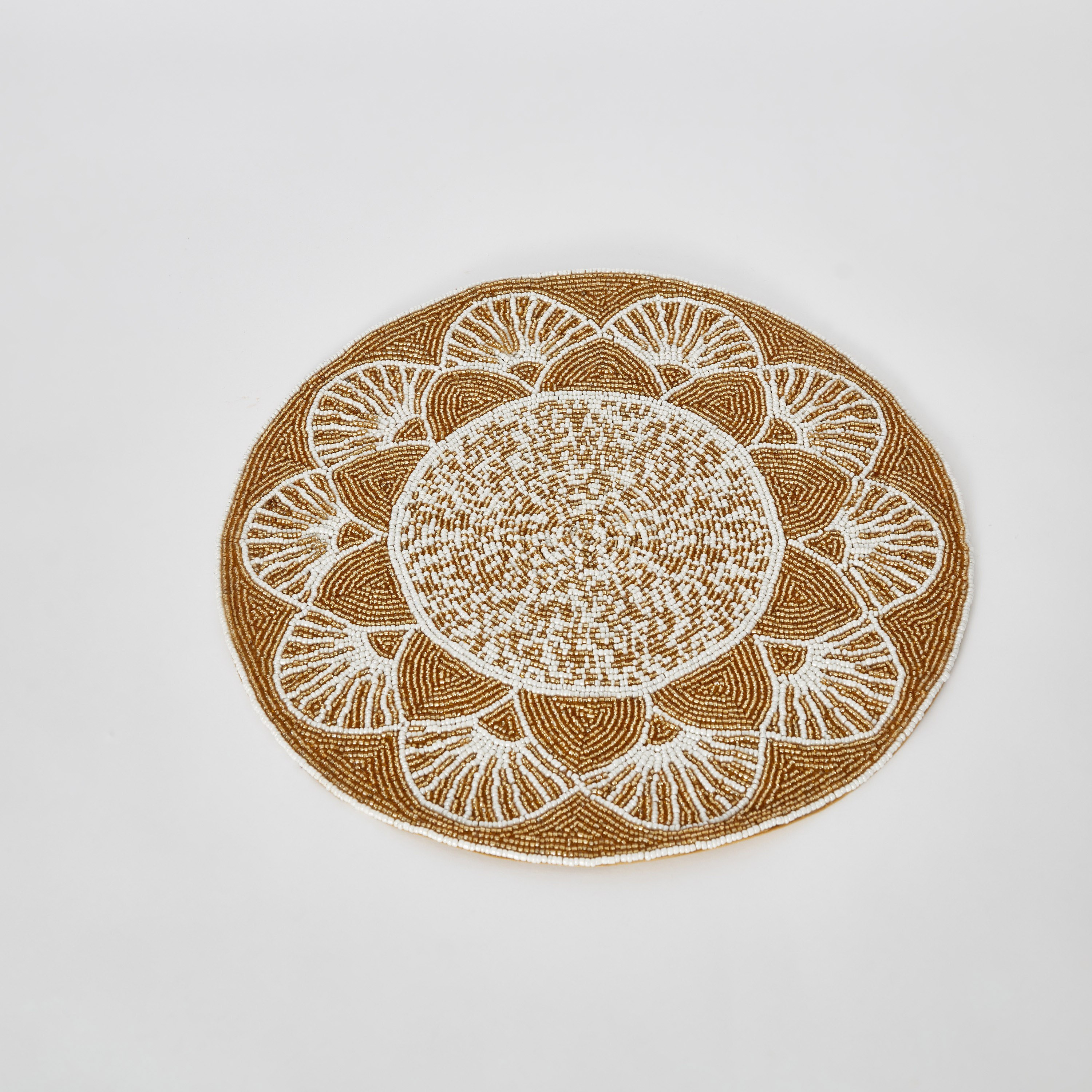 لبادة صحون مزينة بالخرز من مافيريك - 35 سم-hbxdecorandfurnishings-homefurnishings-tablelinens-image-5