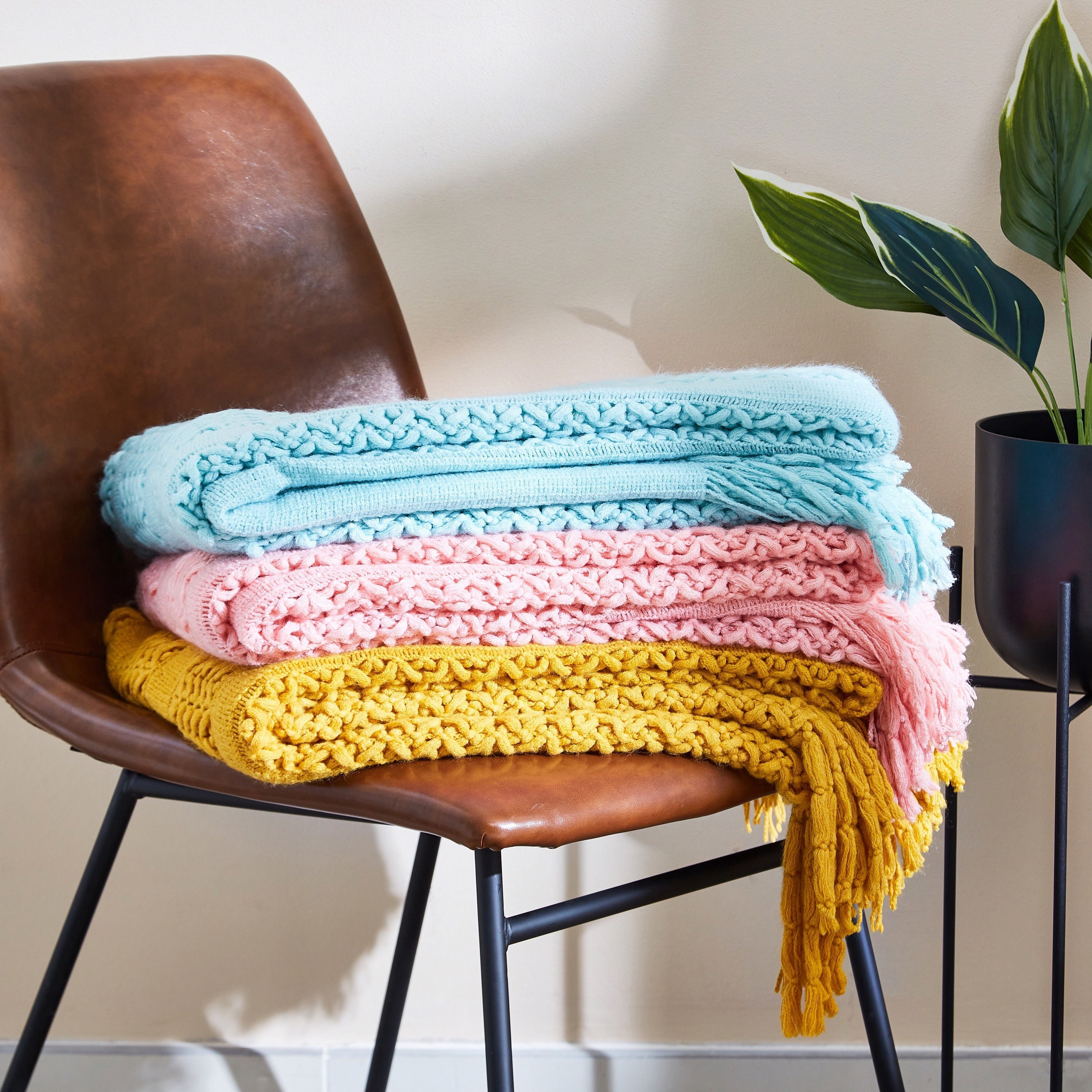بطّانية خفيفة أكريليك من أبرينا - 130x170 سم-hbxhomeware-hbxbedroom-image-5