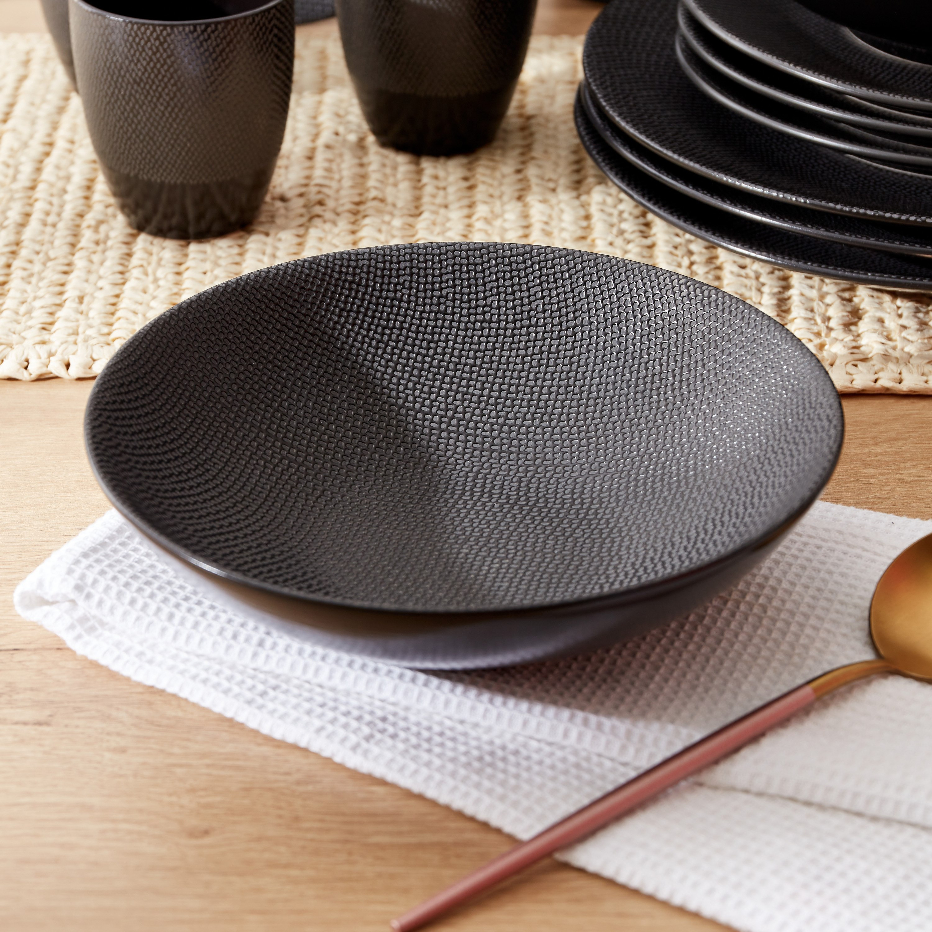 Ebony 16-Piece Dinner Set-hbxhomeware-hbxkitchen-image-3