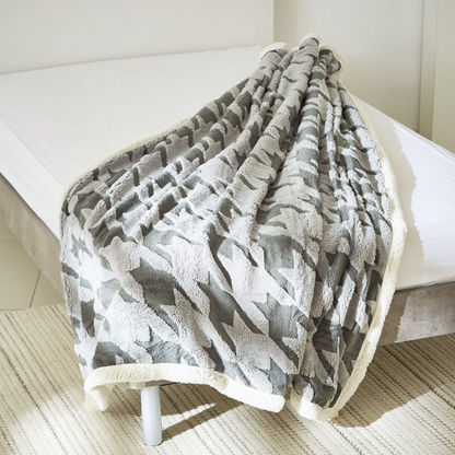 Texas King Houndstooth Jacquard Sherpa Blanket - 220x230 cms