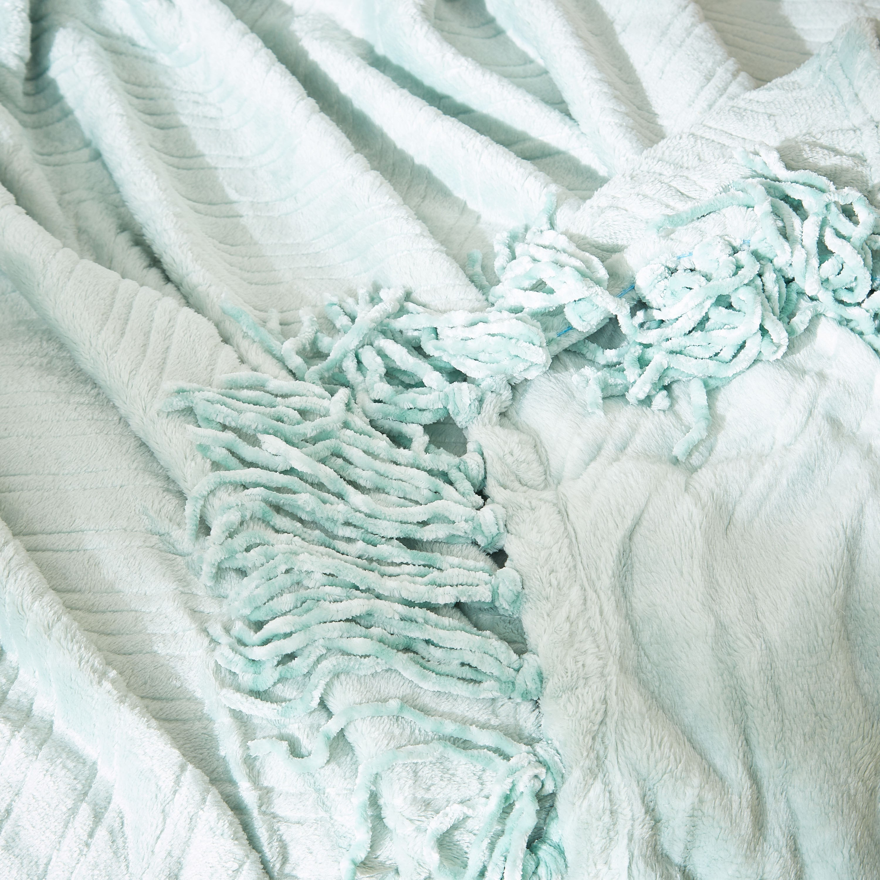 Lavish Embossed Solid Flannel Throw - 130x180 cm-hbxhomeware-hbxbedroom-image-2
