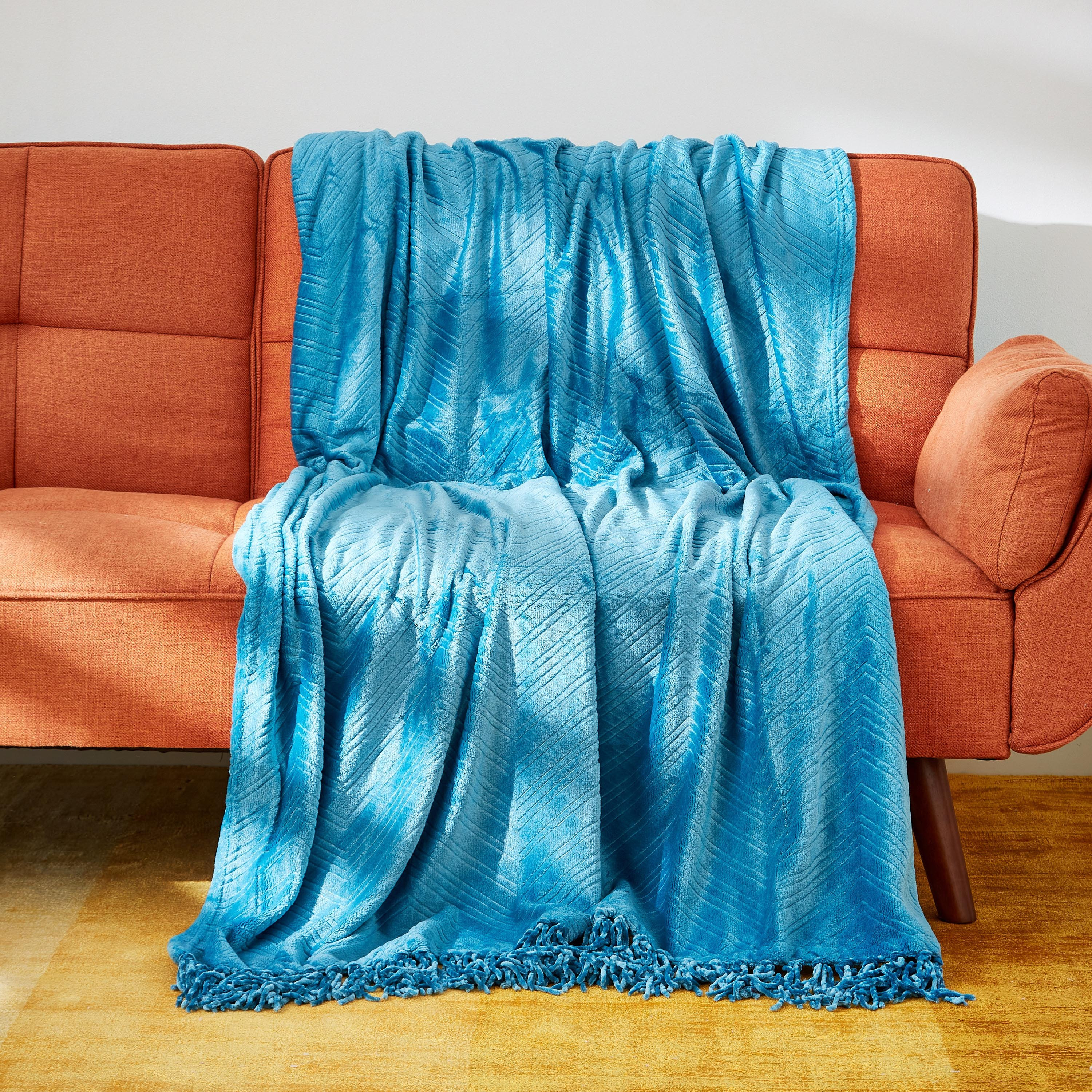 بطانية خفيفة فلانيل منقوشة سادة من لافيش- 130×180 سم-hbxhomeware-hbxbedroom-image-1