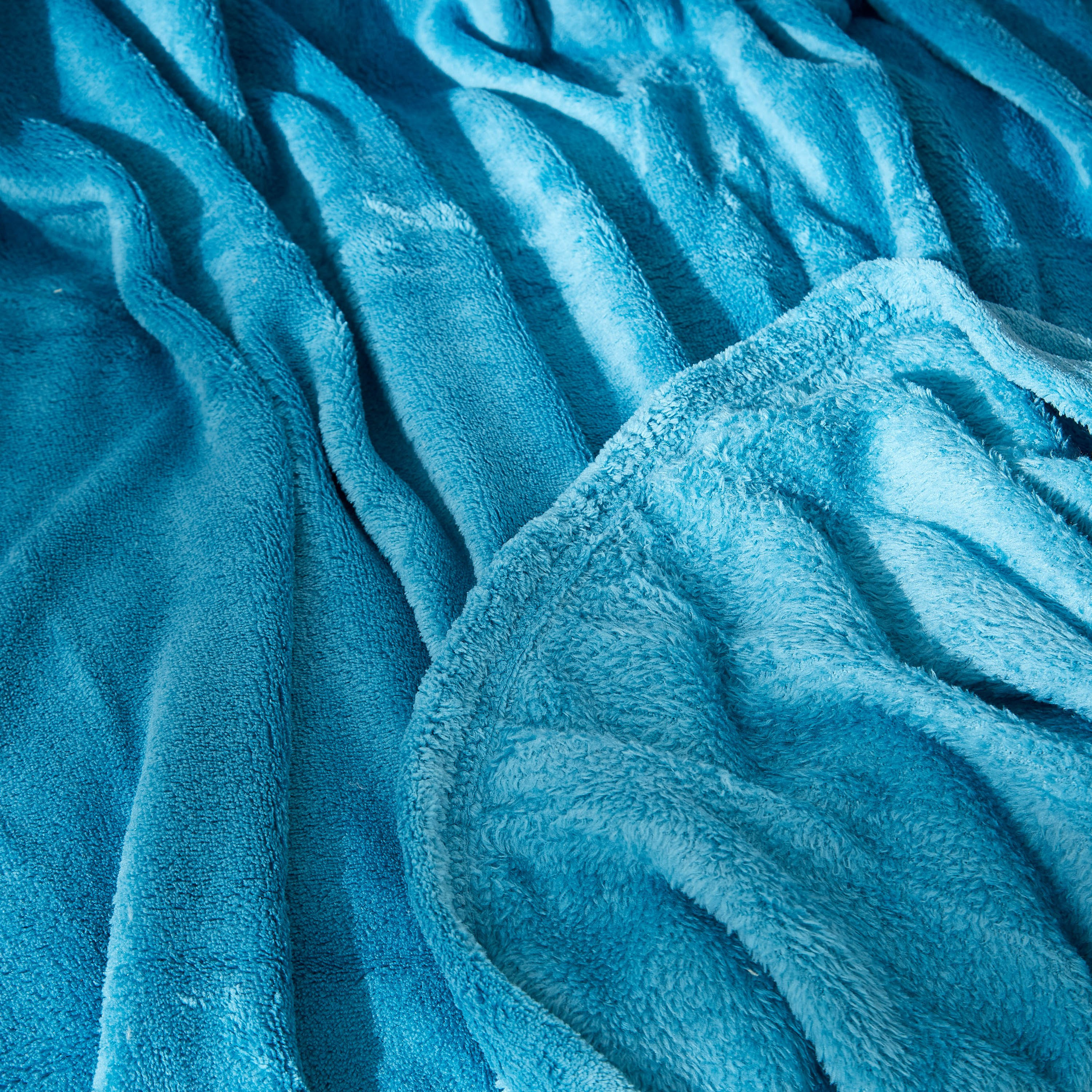 بطانيّة خفيفة صوف كورال سادة من أونتاريو - 120x170 سم-hbxhomeware-hbxbedroom-image-3
