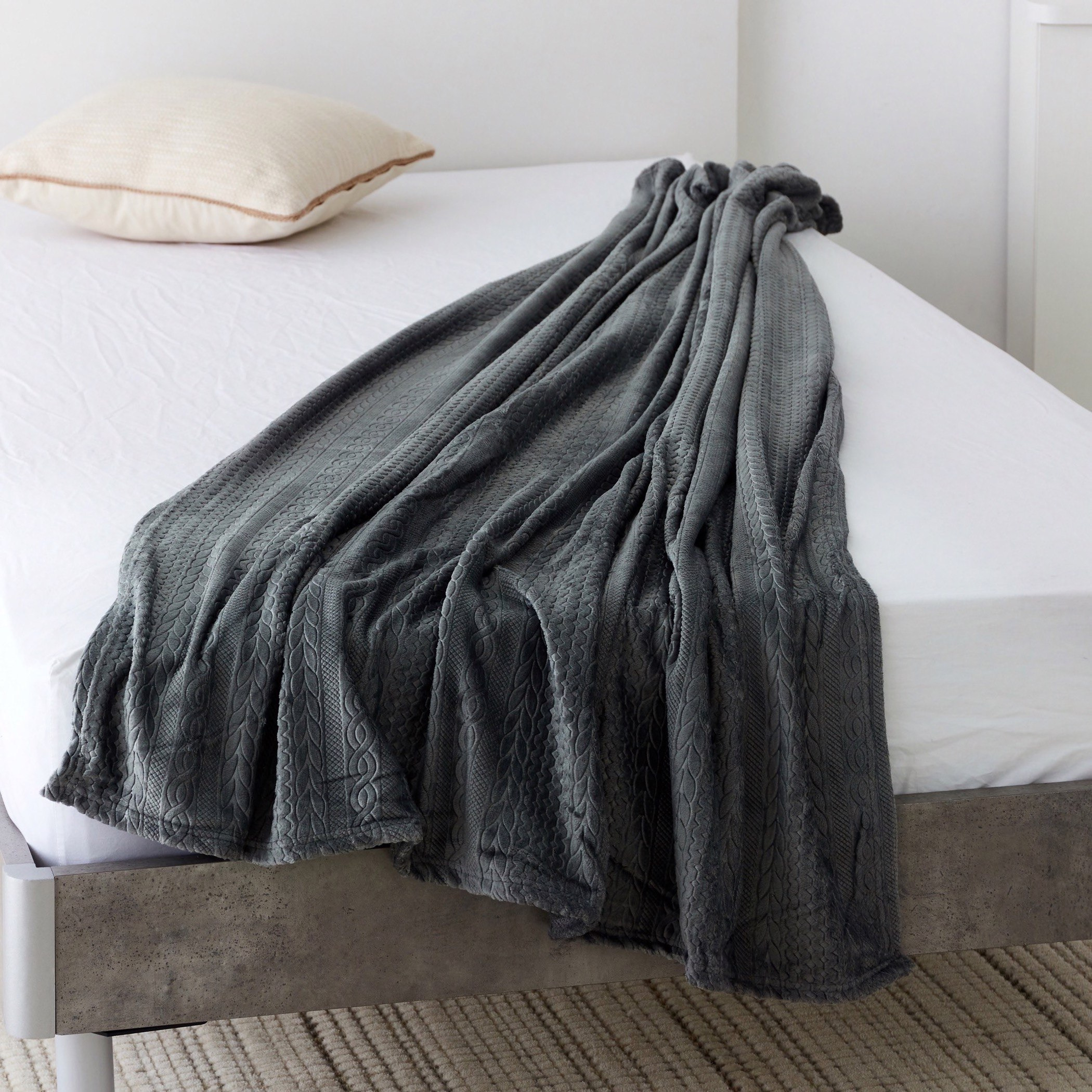 بطانية فلانيل فردية منقوشة من ميلان - 140x200 سم-hbxhomeware-hbxbedroom-image-2