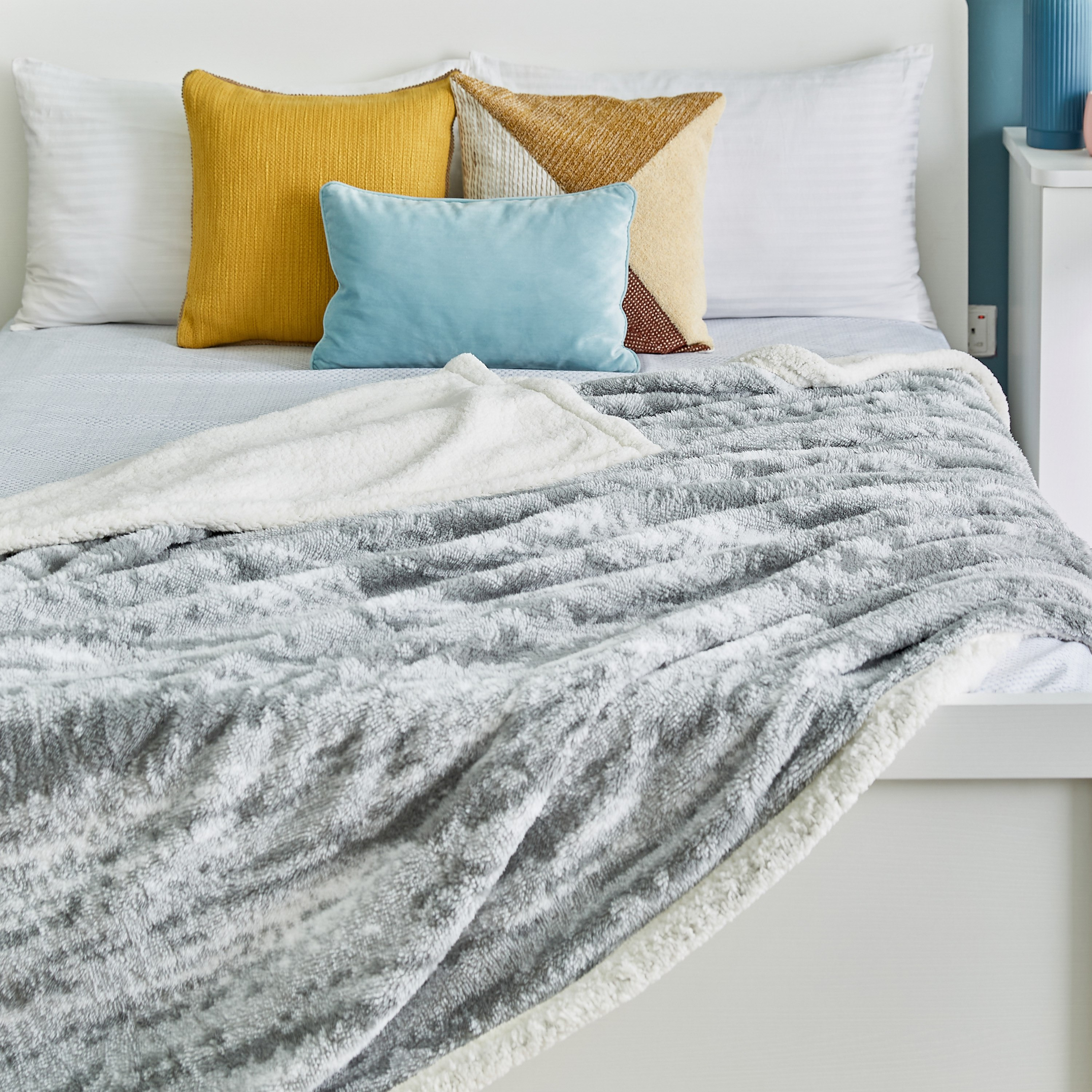 Texas Melange Jacquard Sherpa King Blanket - 220x230 cm-hbxhomeware-hbxbedroom-image-1