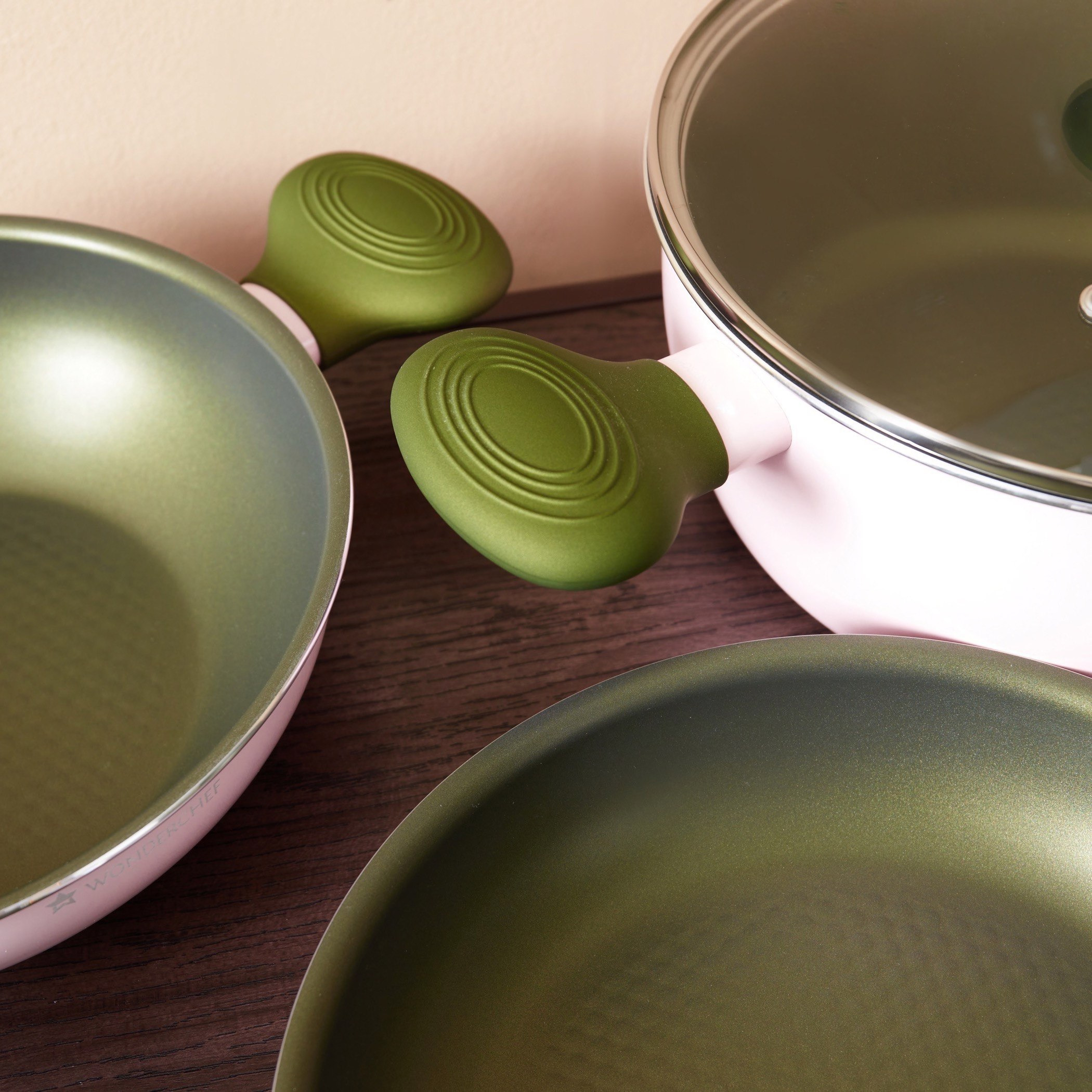 طقم أواني طهي غير قابل للالتصاق 4 قطع أوليفيا سبرينج سيزون من ووندرشيف-hbxkitchen-kitchenware-foodpreparation-image-3