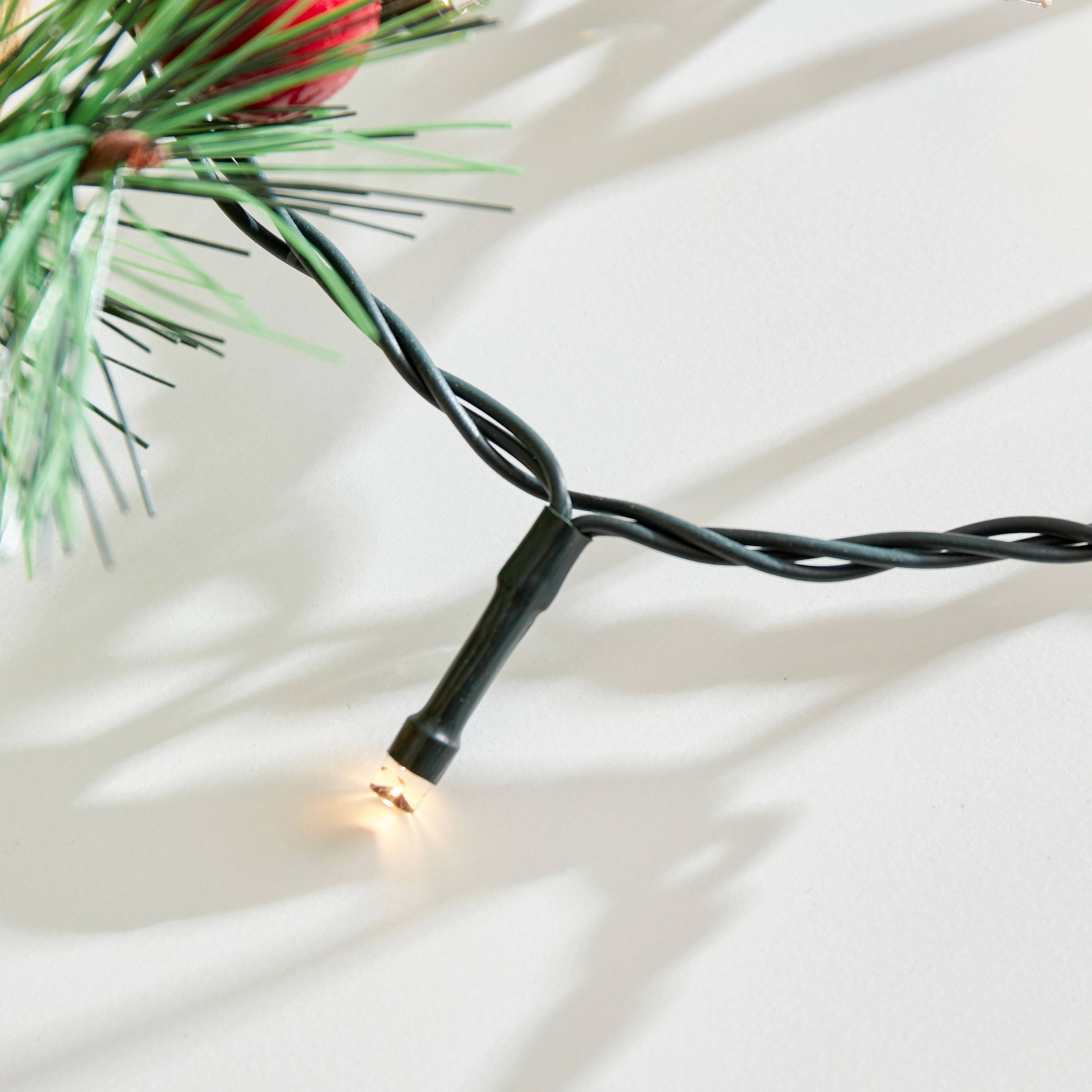 إضاءة  بيضاء دافئة 200 لمبة أل إي دي من ألسكا- 200 سم-hbxdiningroom-lighting-decorativesandstringlights-image-4