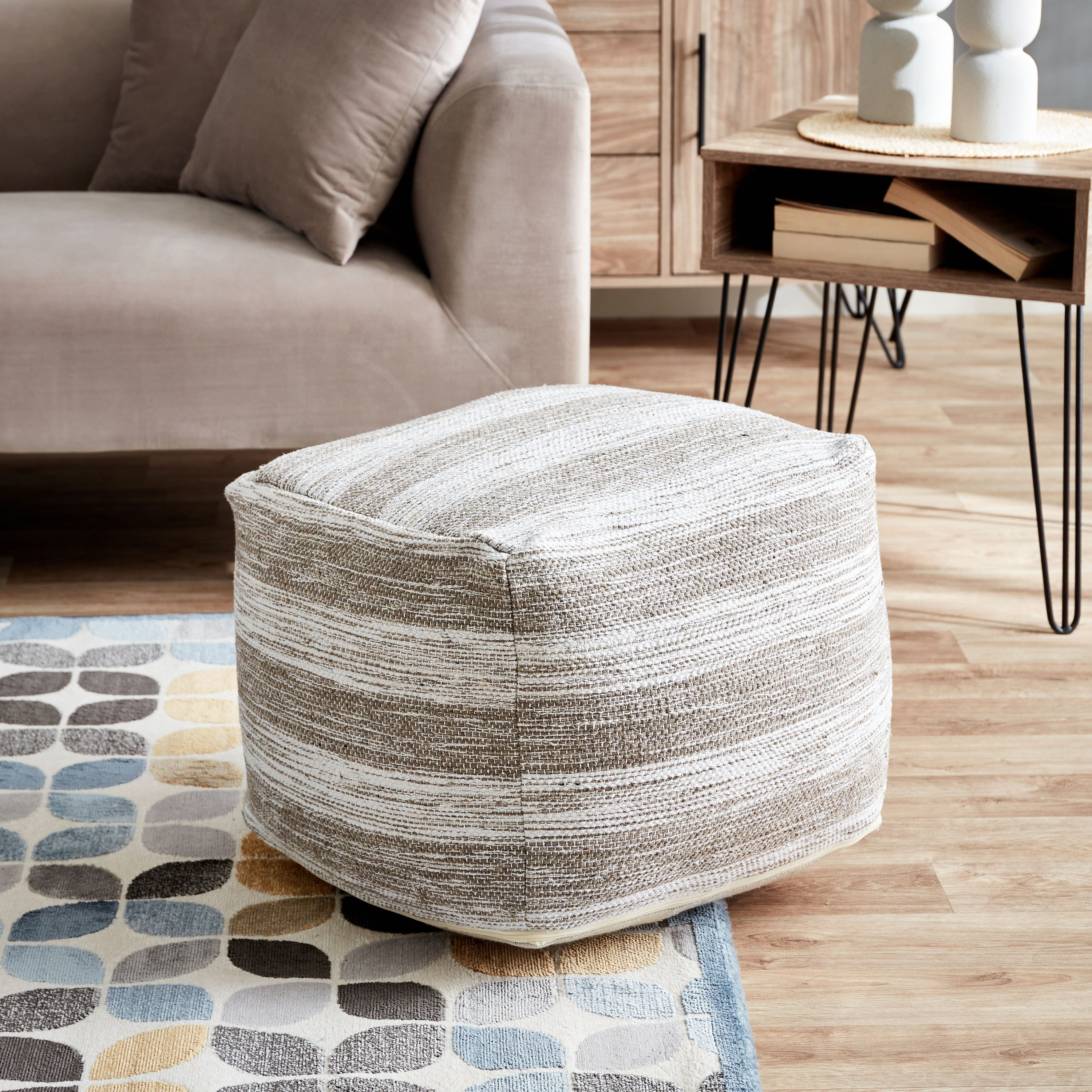 مقعد بوف قطن من ماديسون - 45x45x40 سم-hbxlivingroom-sofasandarmchairs-ottomansandfootstools-image-1