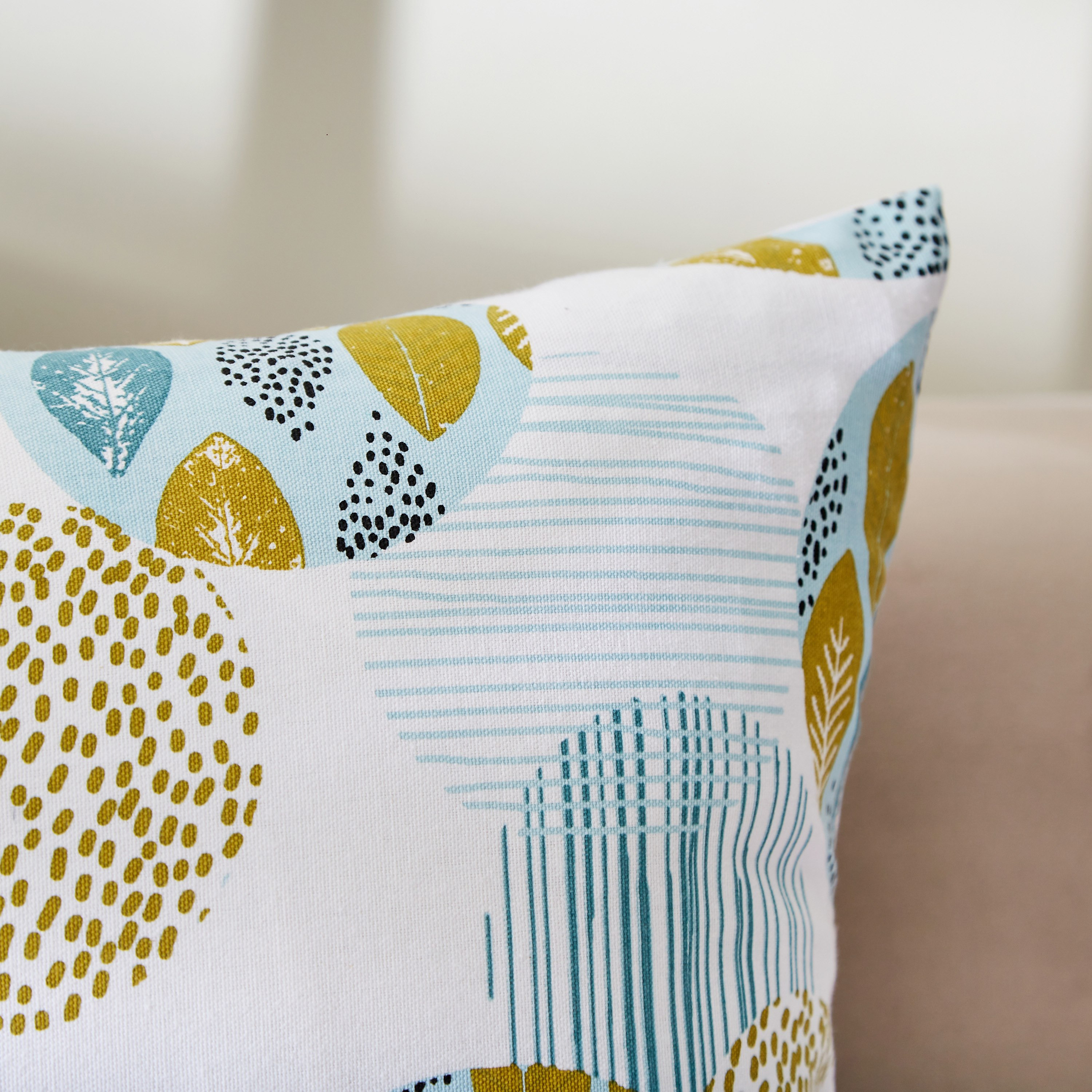 غطاء وسادة بطبعات استوائية من نوفا - 40x65 سم-hbxhomeware-cushionsandcovers-cushioncovers-image-2