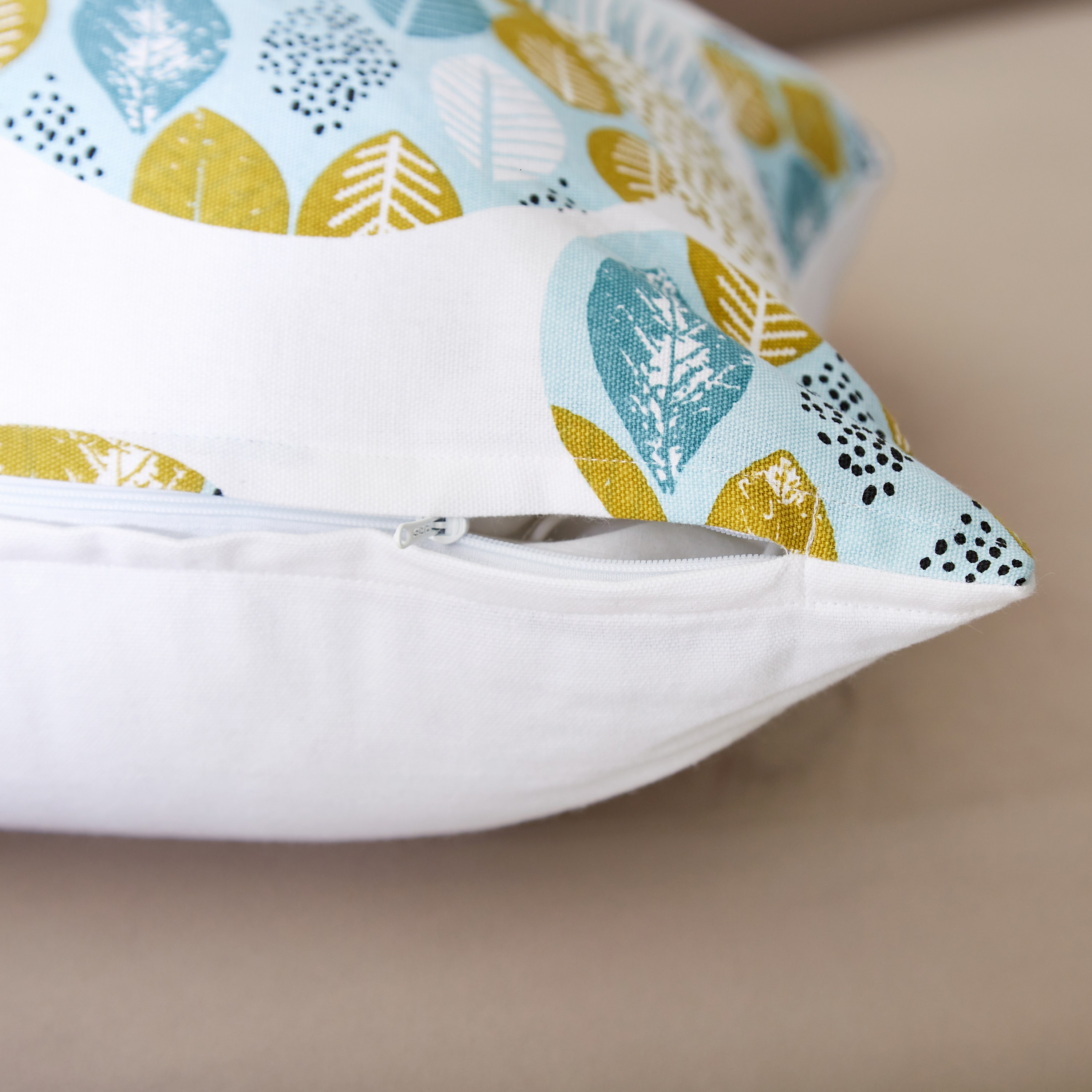 غطاء وسادة بطبعات استوائية من نوفا - 40x65 سم-hbxhomeware-cushionsandcovers-cushioncovers-image-3