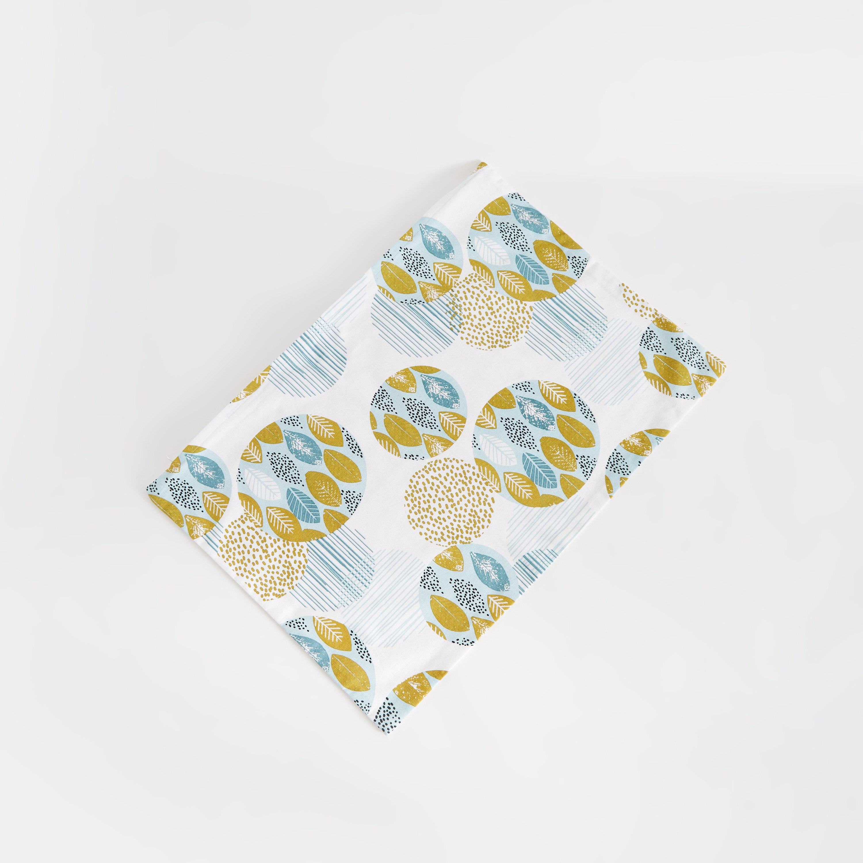 غطاء وسادة بطبعات استوائية من نوفا - 40x65 سم-hbxhomeware-cushionsandcovers-cushioncovers-image-5
