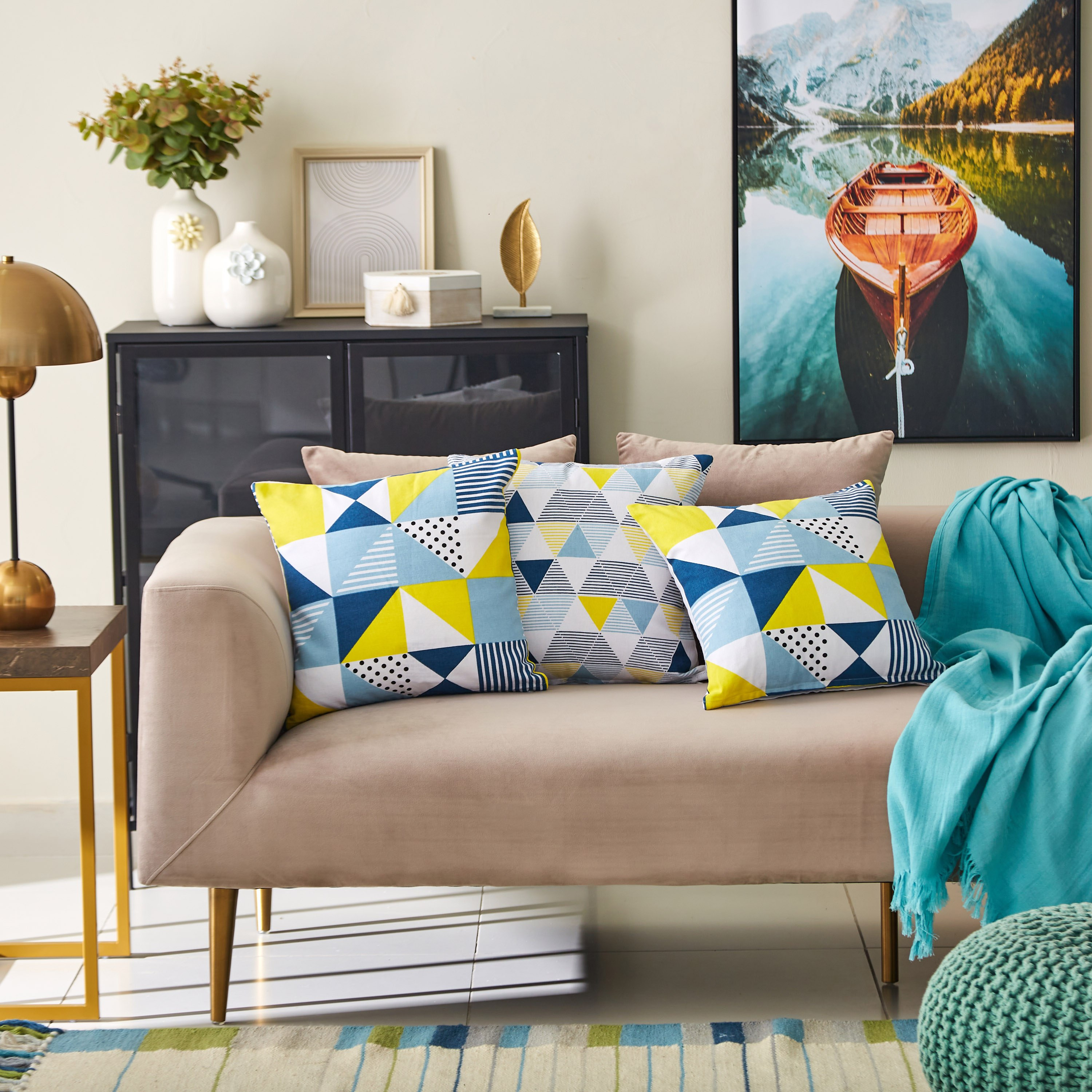 طقم أغطية وسائد بطبعات مثلثات 3 قطع من فريدا - 40x40 سم-hbxhomeware-cushionsandcovers-cushioncovers-image-4