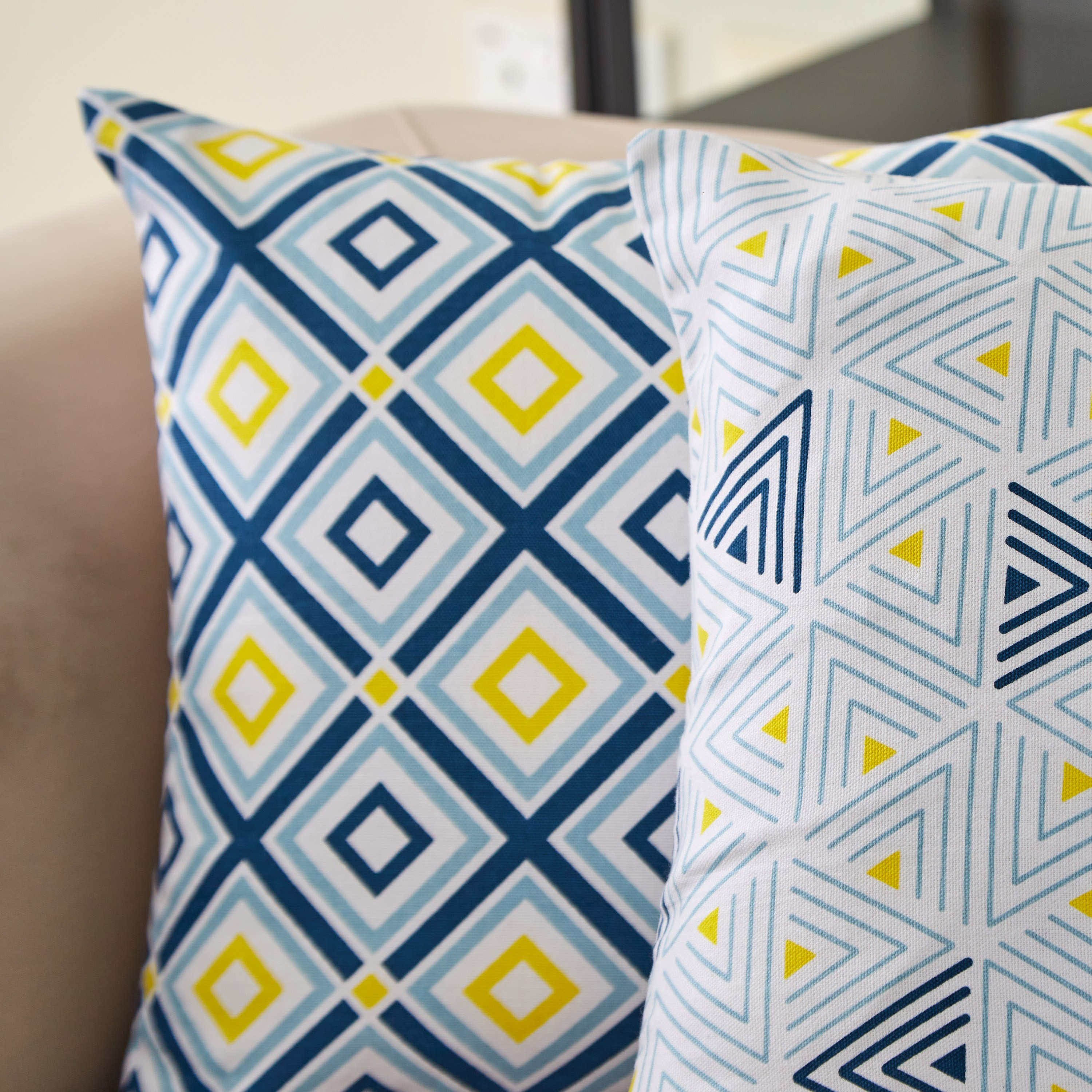 طقم أغطية وسائد بطبعات 3 قطع من فريدا فيرا - 40x40 سم-hbxhomeware-cushionsandcovers-cushioncovers-image-3