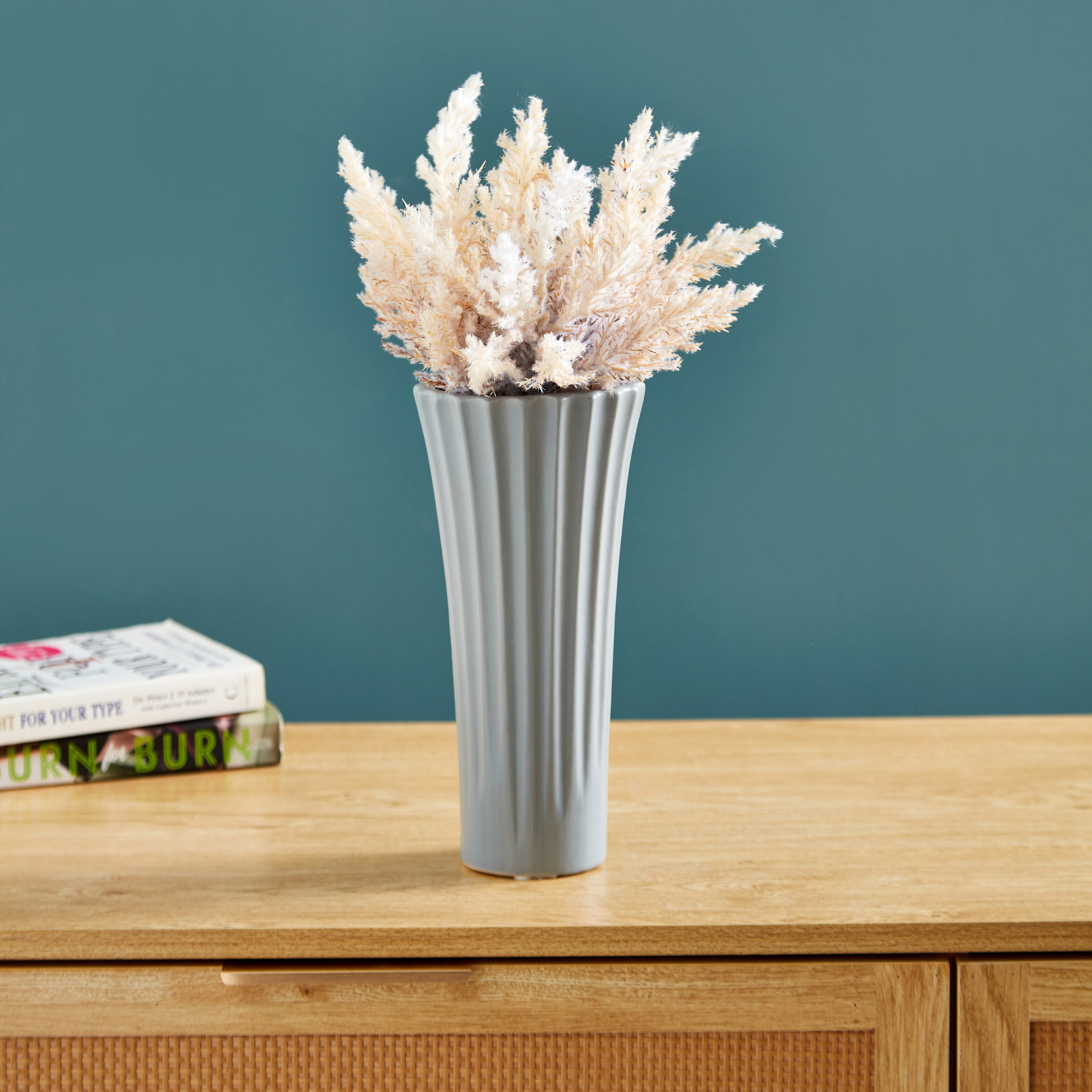 مزهرية سيراميك كبيرة مضلعة من سافير - 12x12x25.5 سم-hbxbedroom-decorandaccessories-vases-image-1