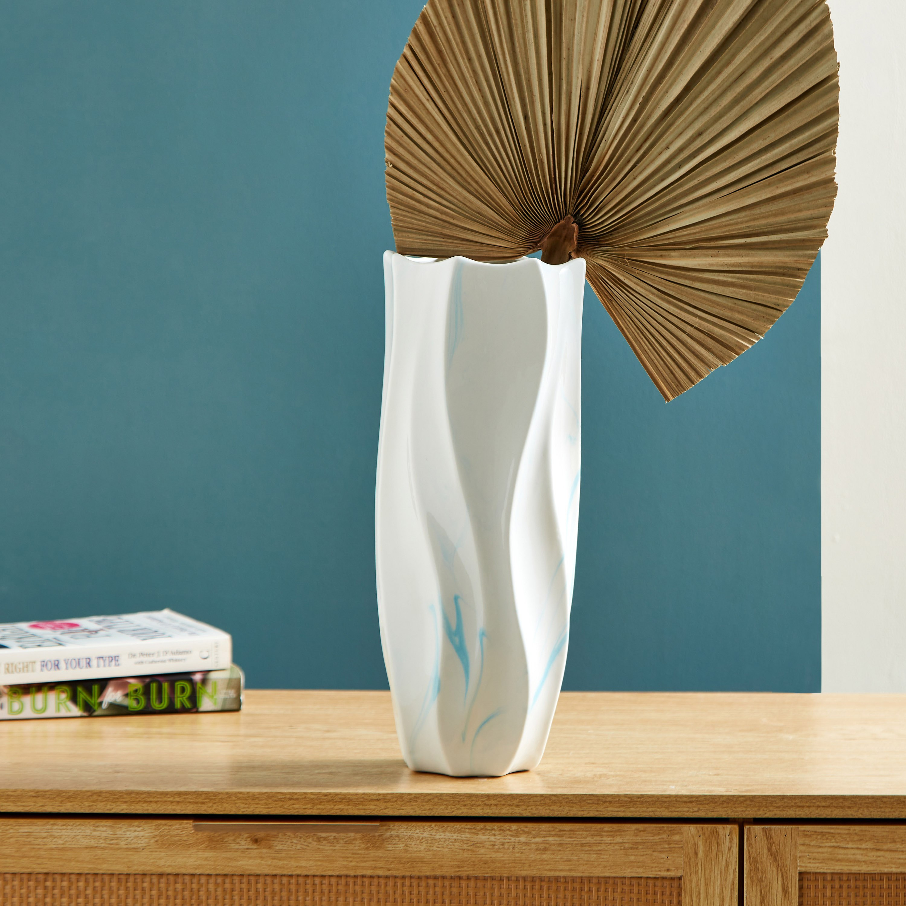 مزهرية سيراميك رخامية عضوية كبيرة من سافير - 14x14x34 سم-hbxbedroom-decorandaccessories-vases-image-1