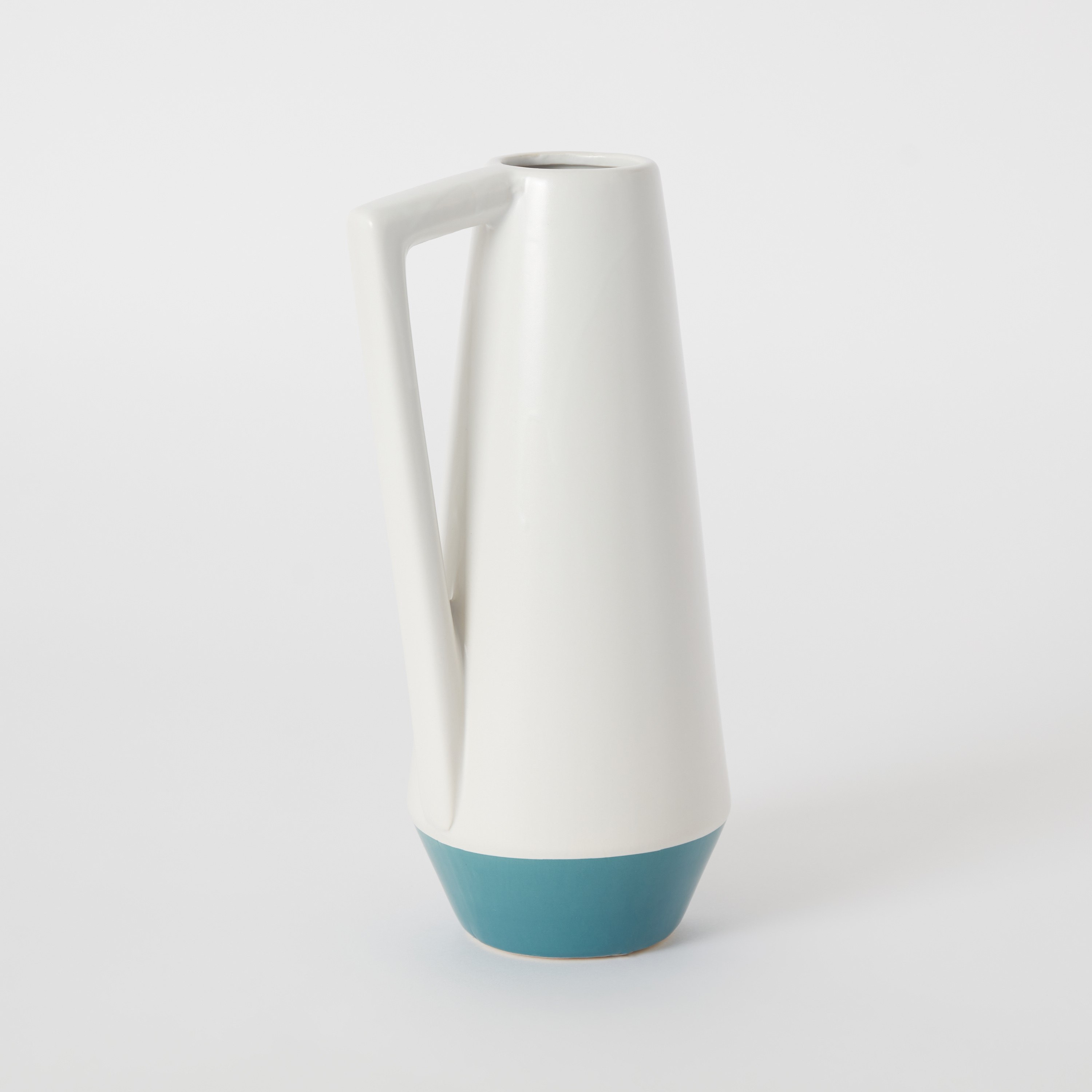 مزهرية سيراميك مخروطية صغيرة بمقبض من سافير - 14x11.5x28.5 سم-hbxbedroom-decorandaccessories-vases-image-5