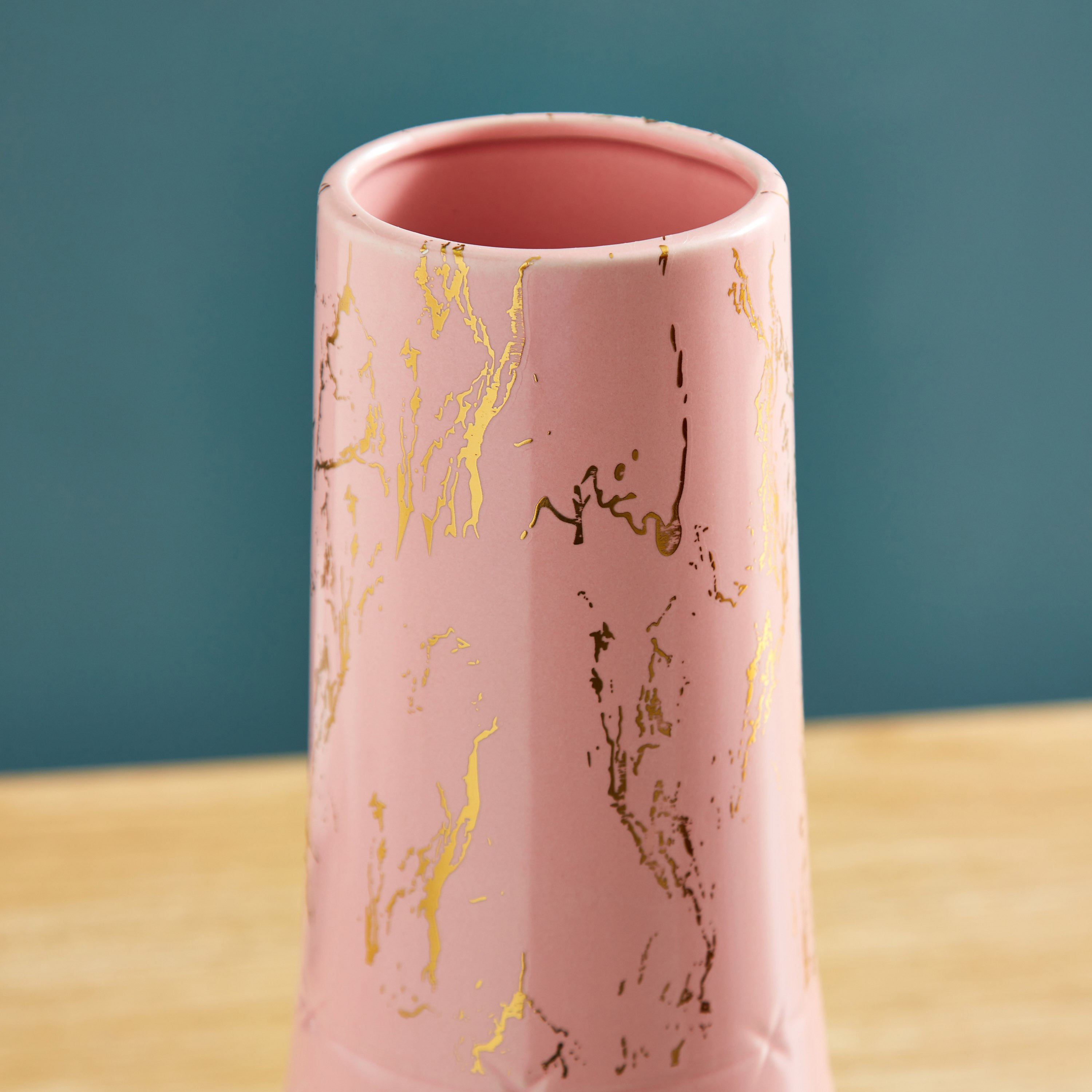 مزهرية سيراميك كبيرة بارزة الملمس من سافير - 12x12x29 سم-hbxbedroom-decorandaccessories-vases-image-3