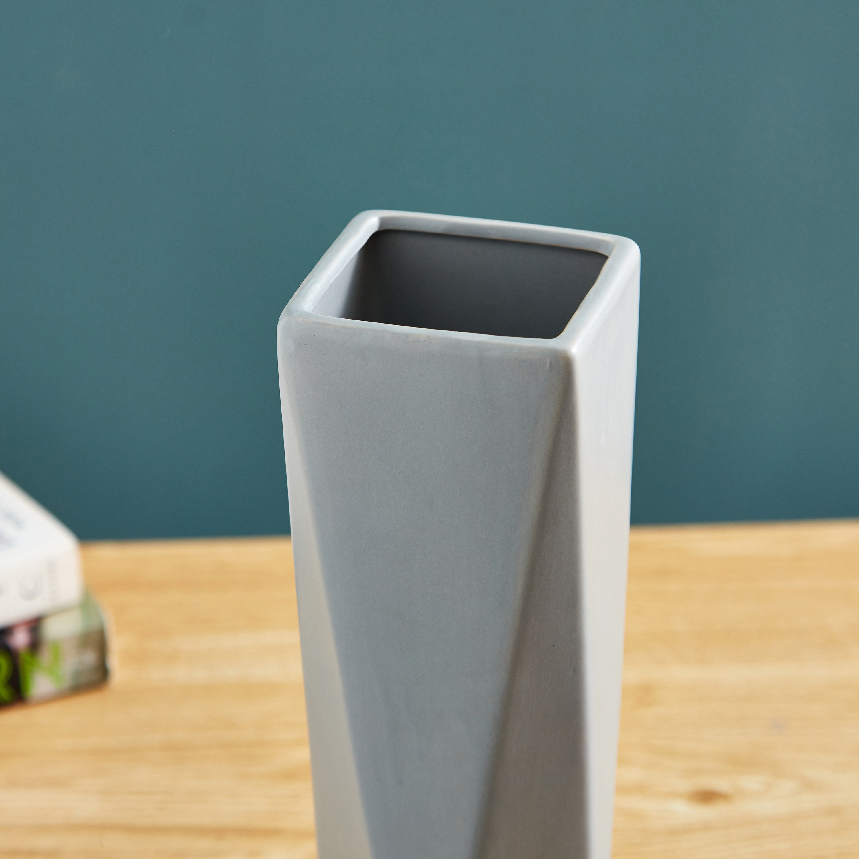 Sapphire Ceramic Angular Vase - 10x10x25 cm-hbxbedroom-decorandaccessories-vases-image-3