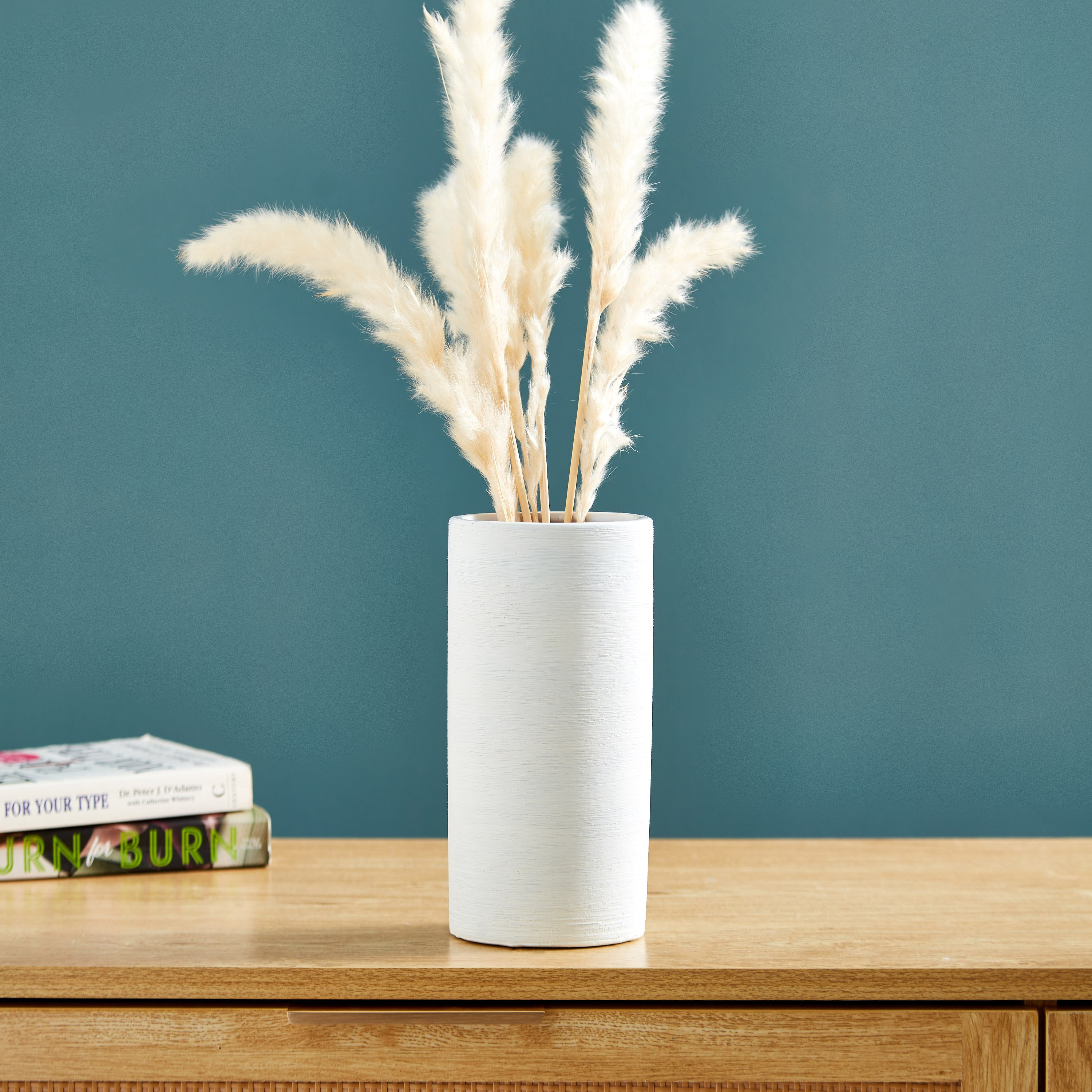 مزهرية سيراميك صغيرة بارزة الملمس من سافير - 10x10x20.5 سم-hbxbedroom-decorandaccessories-vases-image-1