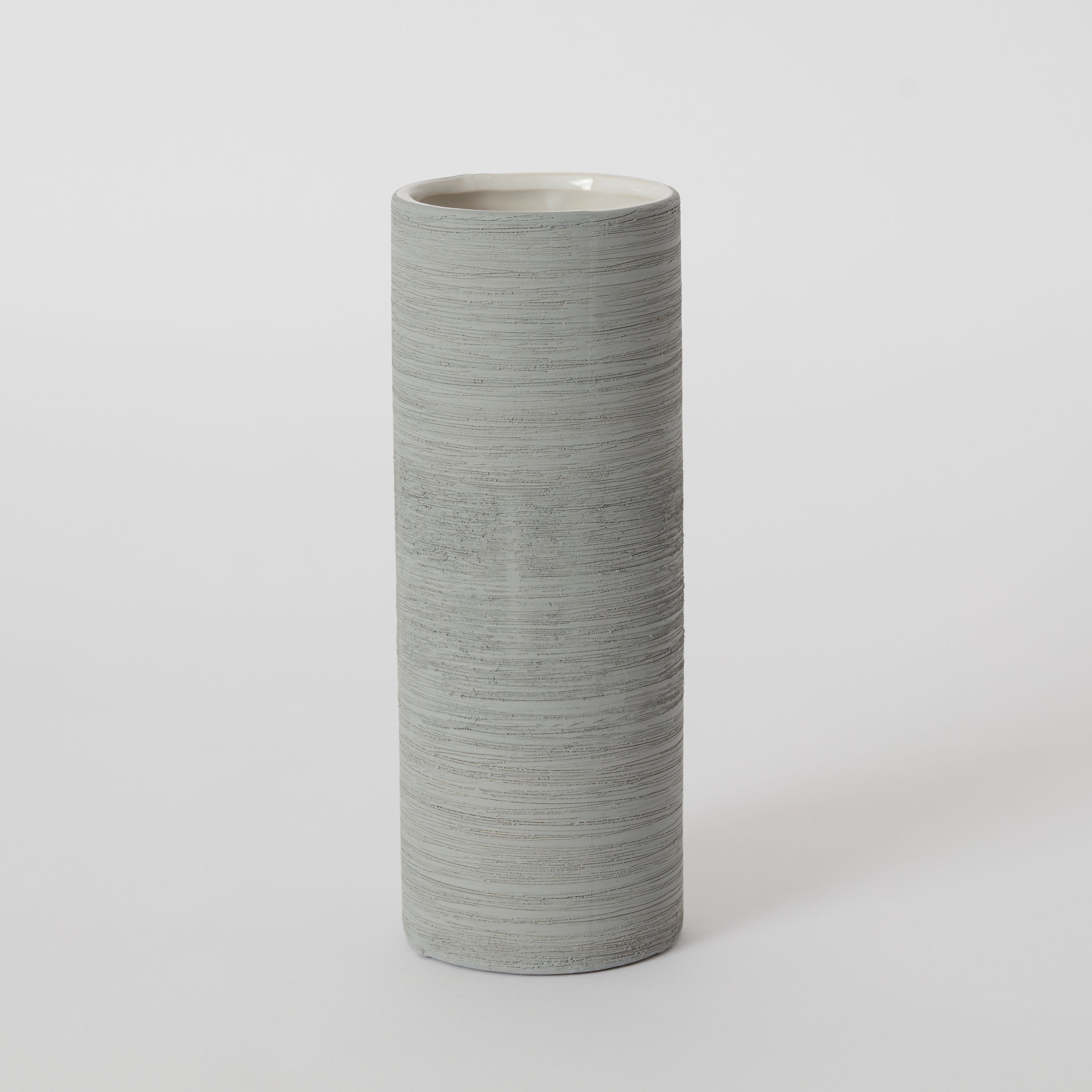 مزهرية سيراميك كبيرة بارزة الملمس من سافير - 10x10x26 سم-hbxbedroom-decorandaccessories-vases-image-5