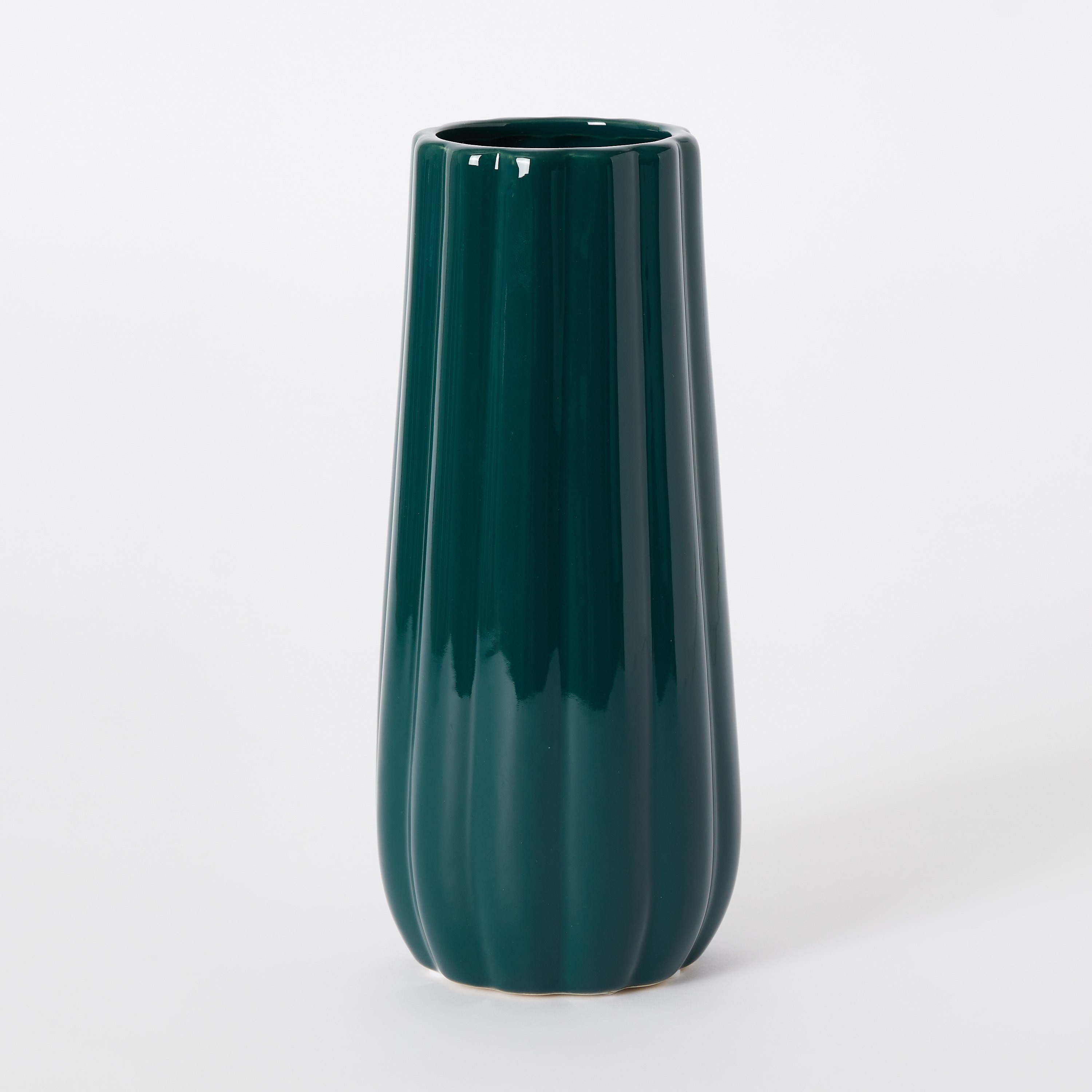 مزهرية سيراميك مضلّعة منحنية صغيرة من سافير - 11x11x24 سم-hbxbedroom-decorandaccessories-vases-image-5