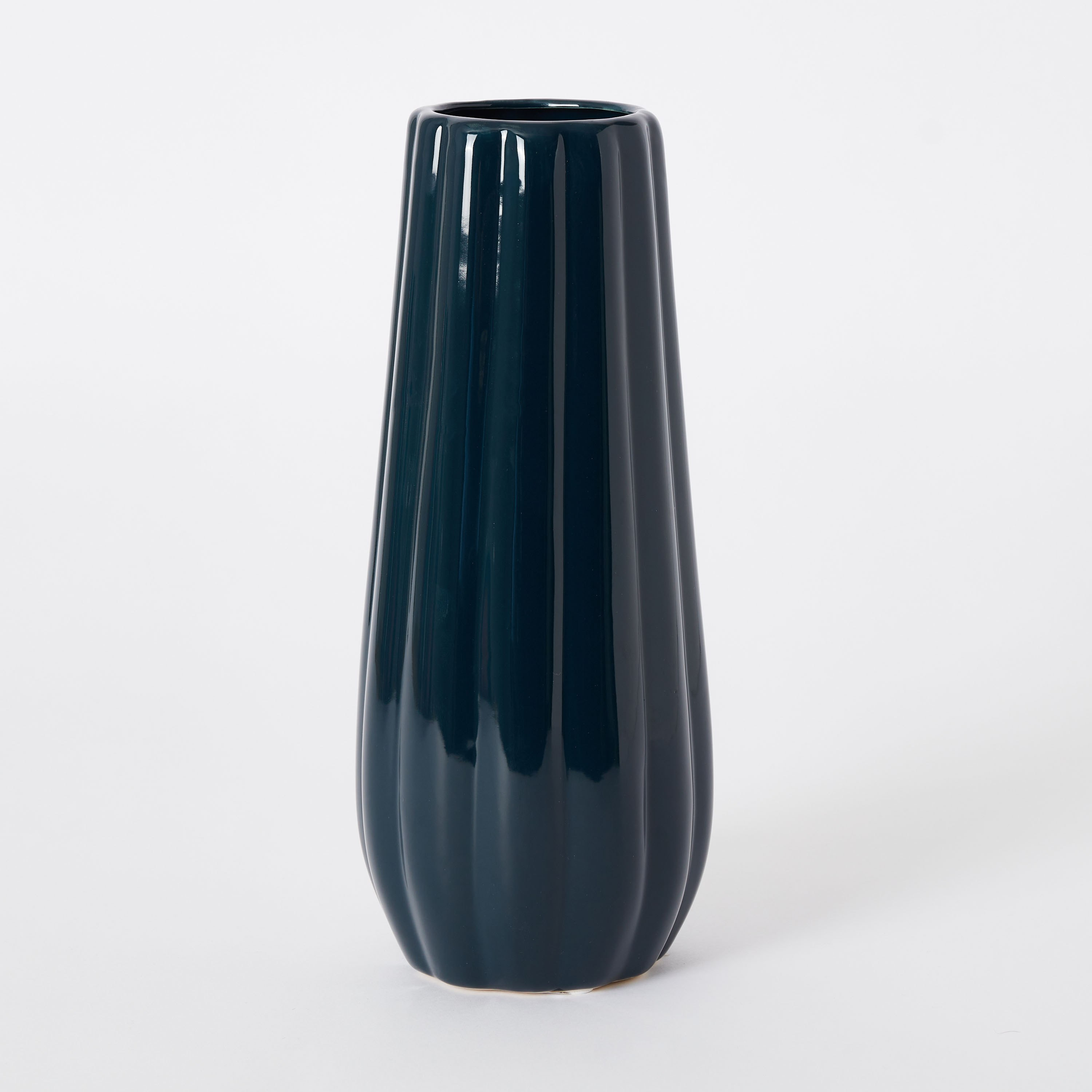 مزهرية سيراميك مضلّعة منحنية كبيرة من سافير - 12x12x29 سم-hbxbedroom-decorandaccessories-vases-image-5