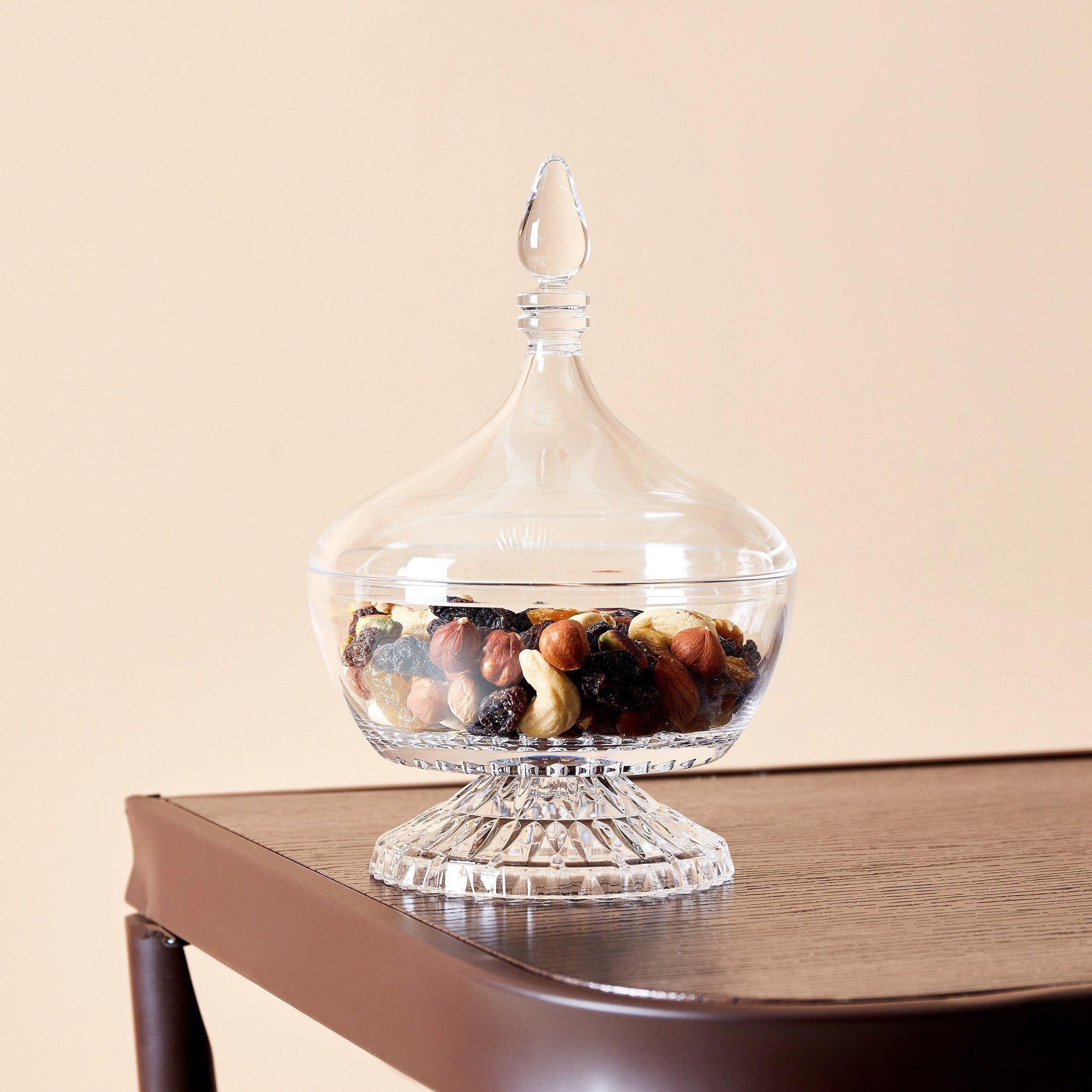 وعاء حلوى أكريليك بغطاء من تريندي - 14.5x14.5x21 سم-hbxdecorandfurnishings-tabletop-serveware-image-1