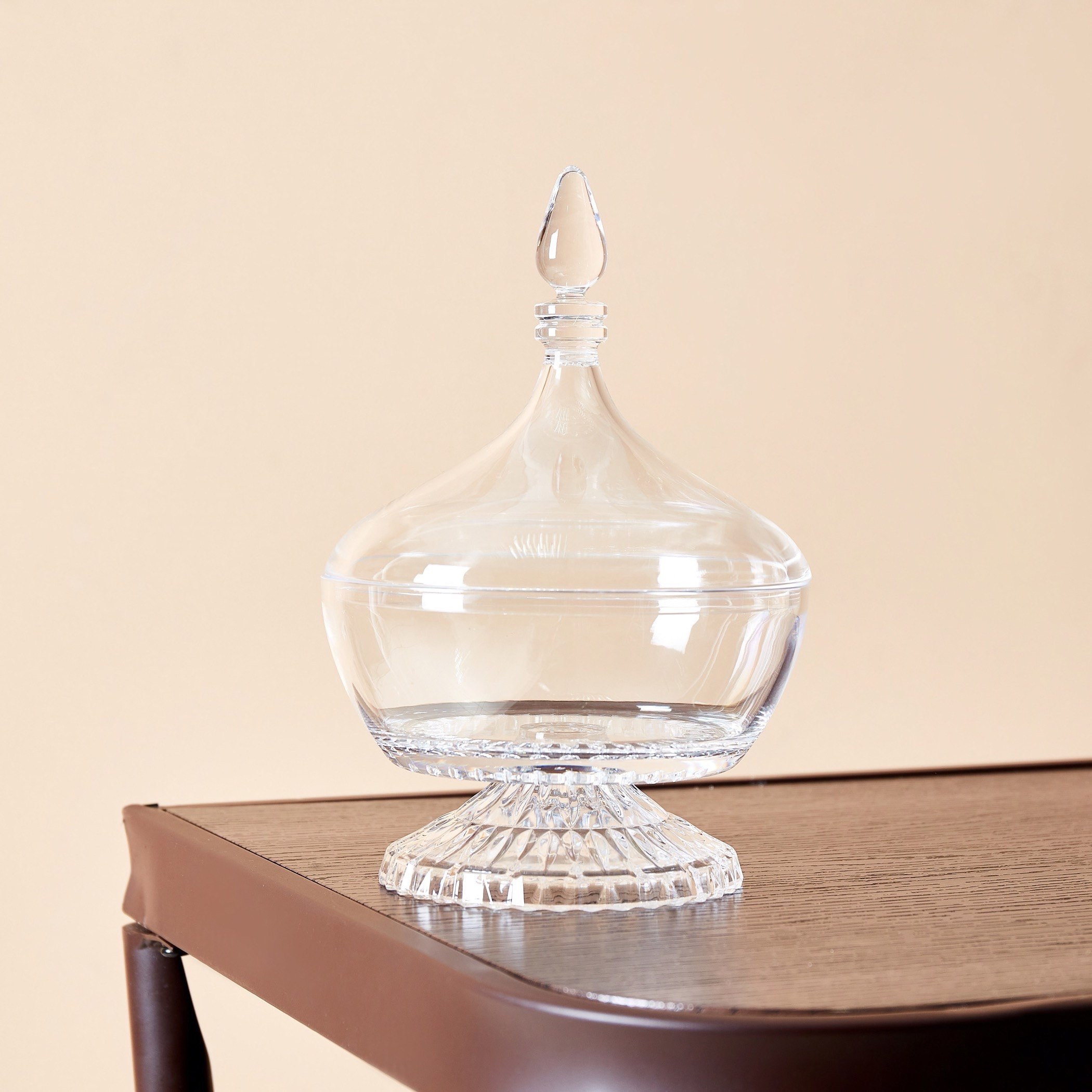 وعاء حلوى أكريليك بغطاء من تريندي - 14.5x14.5x21 سم-hbxdecorandfurnishings-tabletop-serveware-image-2