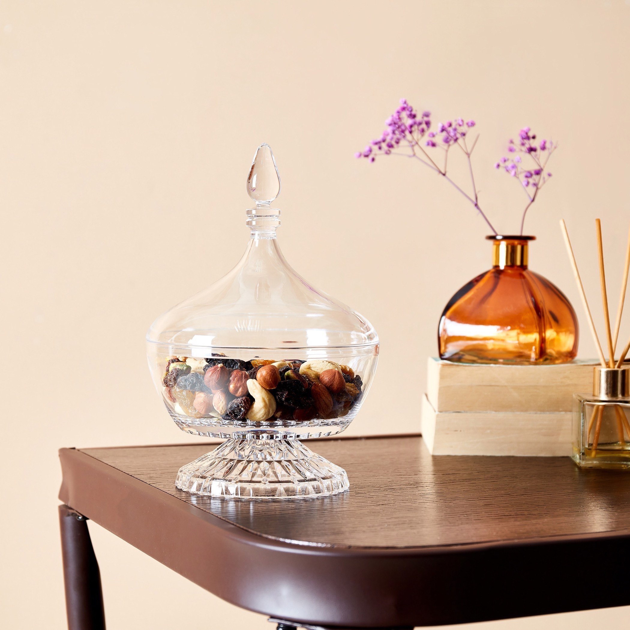وعاء حلوى أكريليك بغطاء من تريندي - 14.5x14.5x21 سم-hbxdecorandfurnishings-tabletop-serveware-image-6