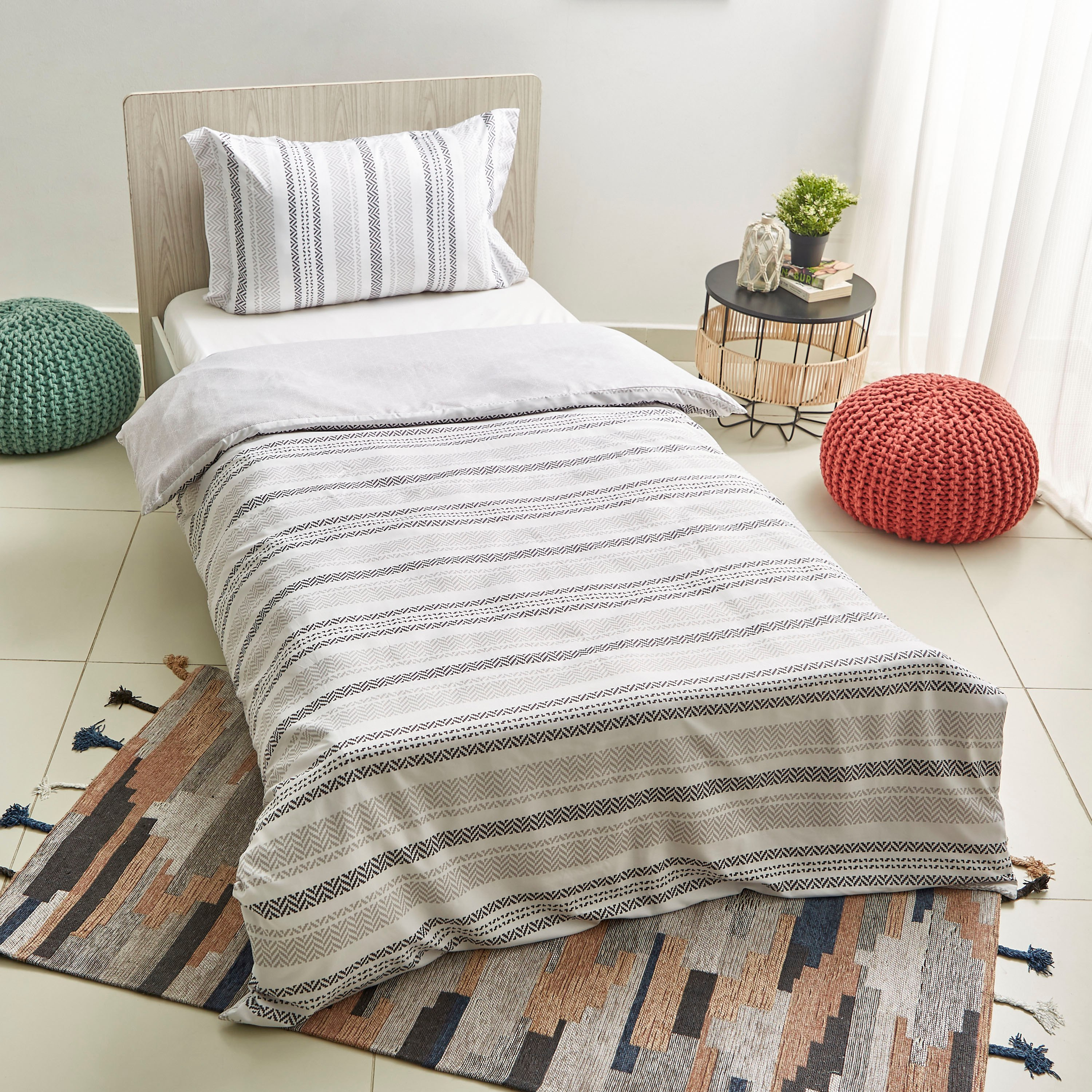 Cyler 2-Piece Microfibre Single Duvet Cover Set - 135x220 cm-hbxhomeware-hbxdecorandfurnishings-image-2
