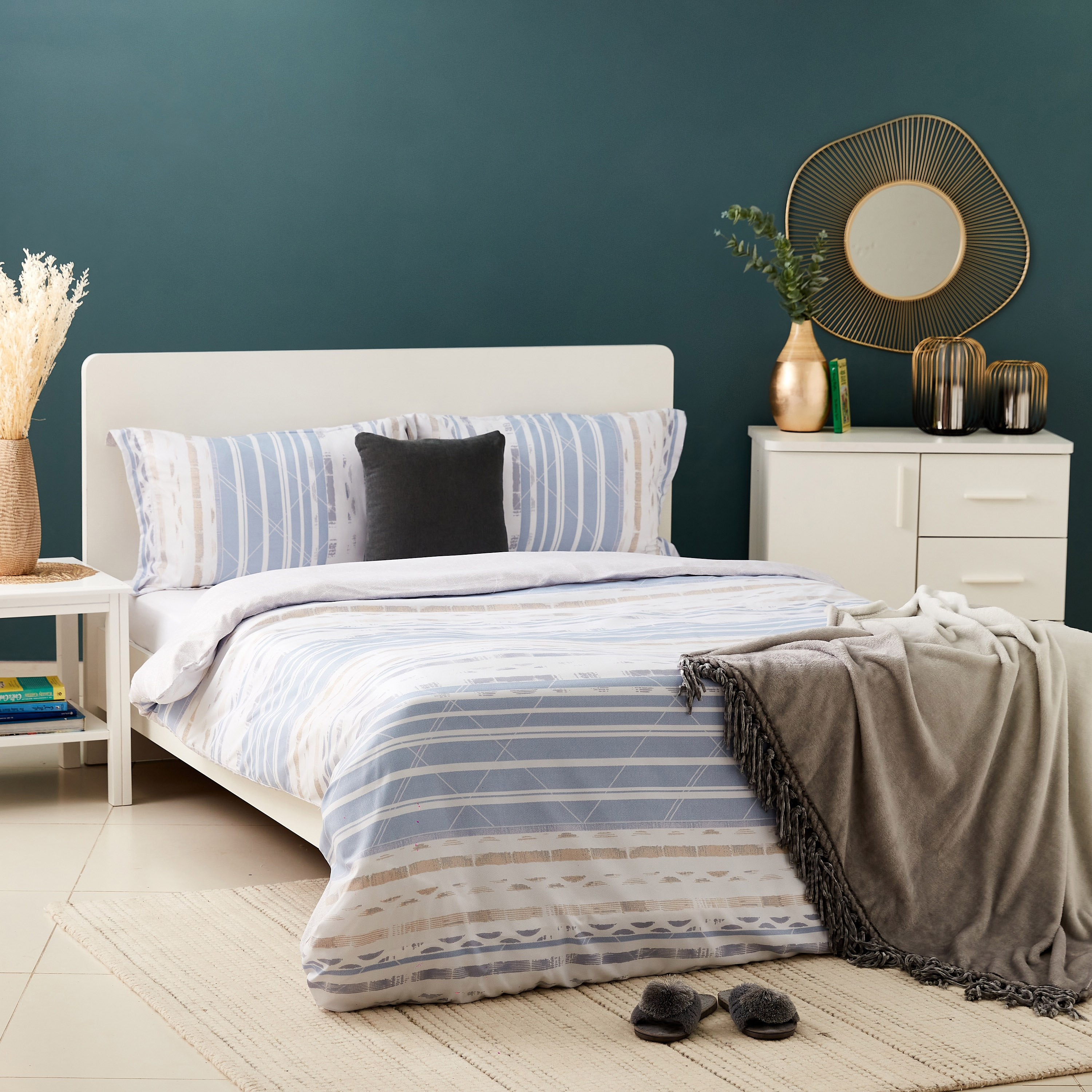 Garry Microfiber 3-Piece King Duvet Cover Set - 220x220 cm-hbxhomeware-hbxdecorandfurnishings-image-6
