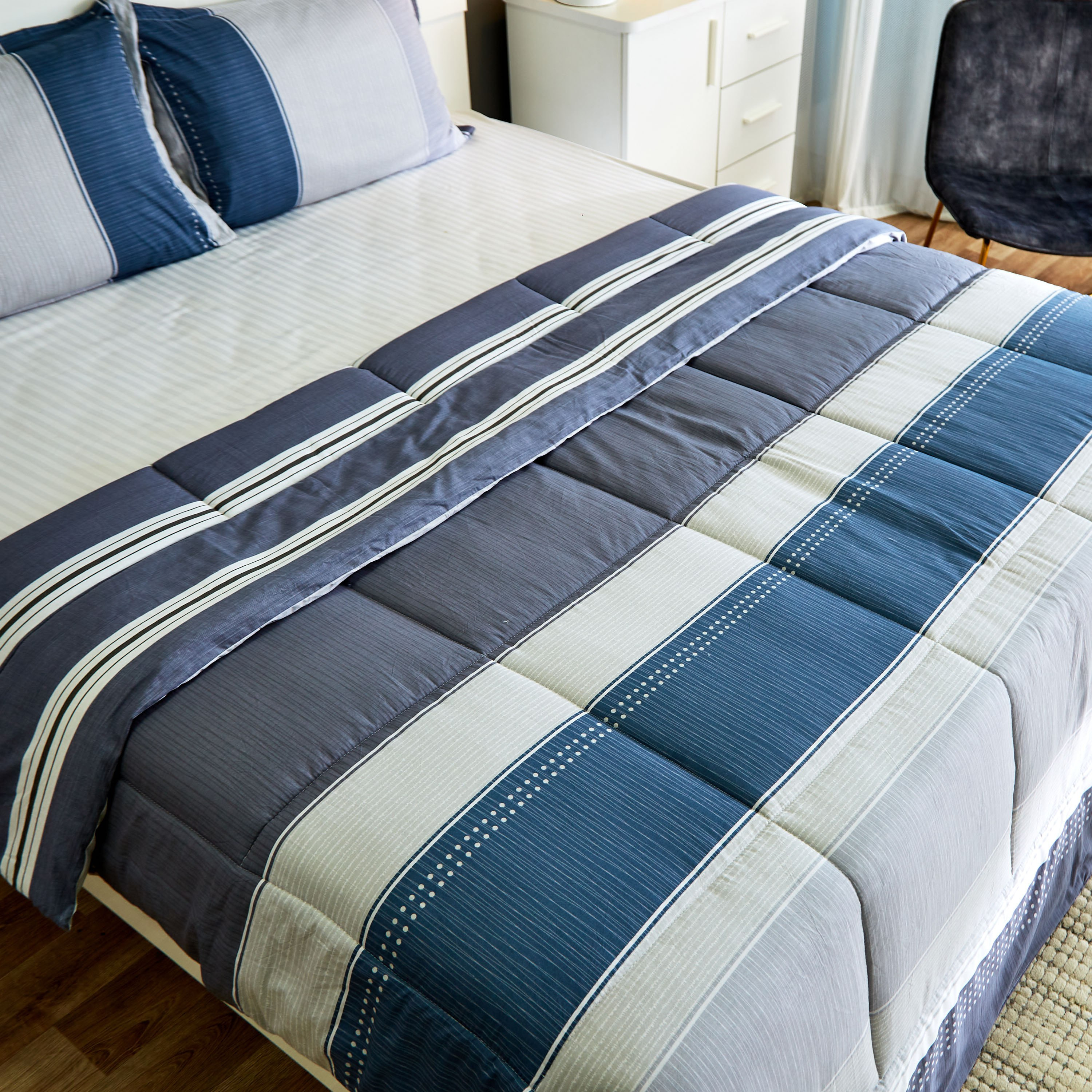 Verona Riley 3-Piece Printed Cotton King Comforter Set - 220x240 cm-hbxhomeware-hbxdecorandfurnishings-image-4