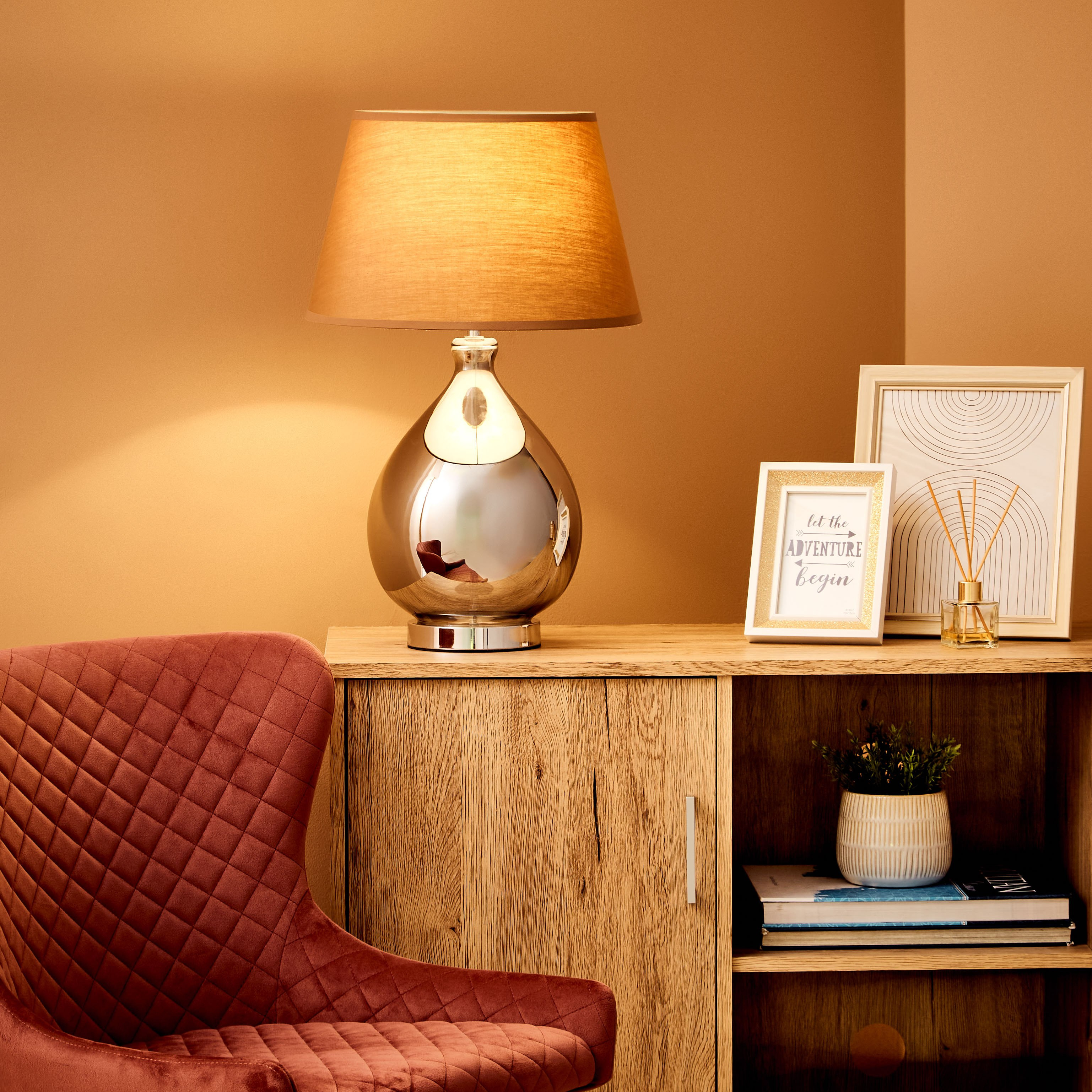 مصباح طاولة زجاج من إلما - 36x58 سم-hbxlivingroom-lighting-tablelamps-image-5