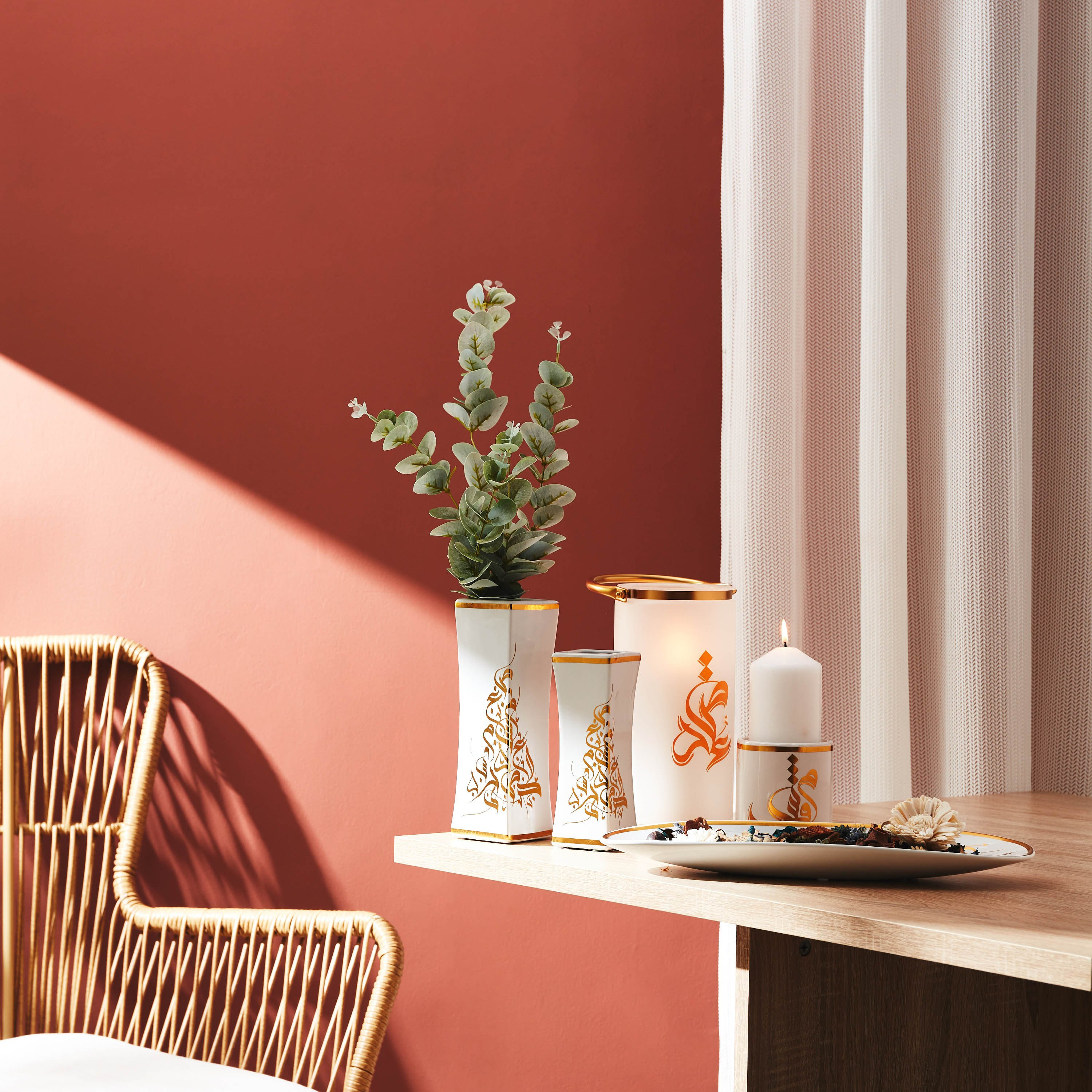 فانوس بتصميم خط عربي من نورا - 13x26 سم-hbxdecorandfurnishings-homeaccessories-lanterns-image-7