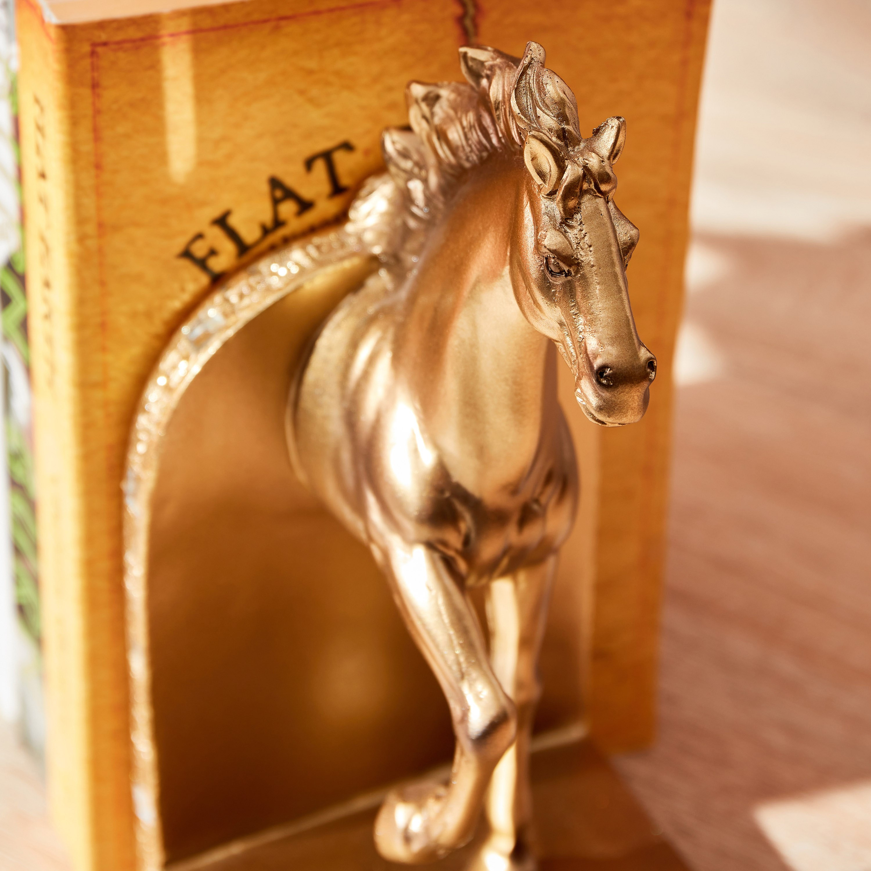 مساند كتب بتصميم حصان من نايلا - 12x10x21 سم-hbxhomeware-homedecor-figurinesandornaments-image-3