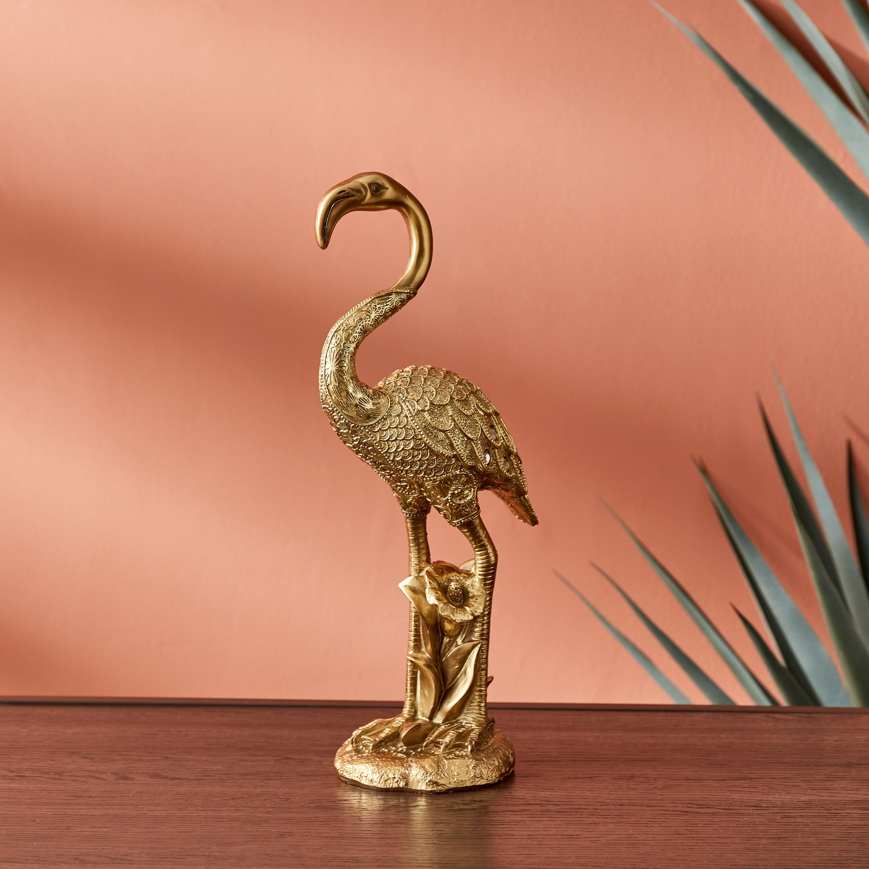 تمثال فلامينجو من نايلا - 14x10x35 سم-hbxhomeware-homedecor-figurinesandornaments-image-1
